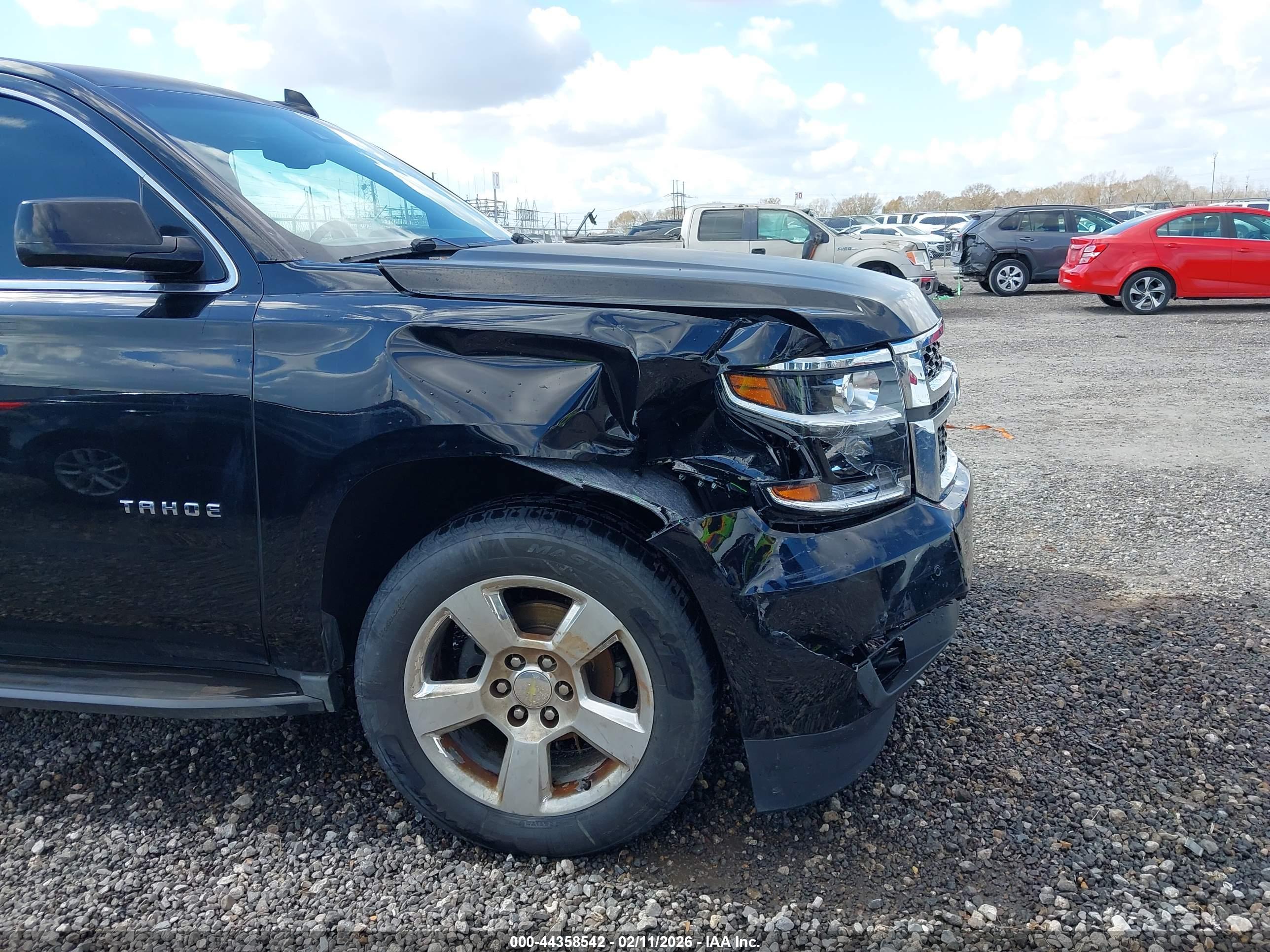 CHEVROLET TAHOE image 6