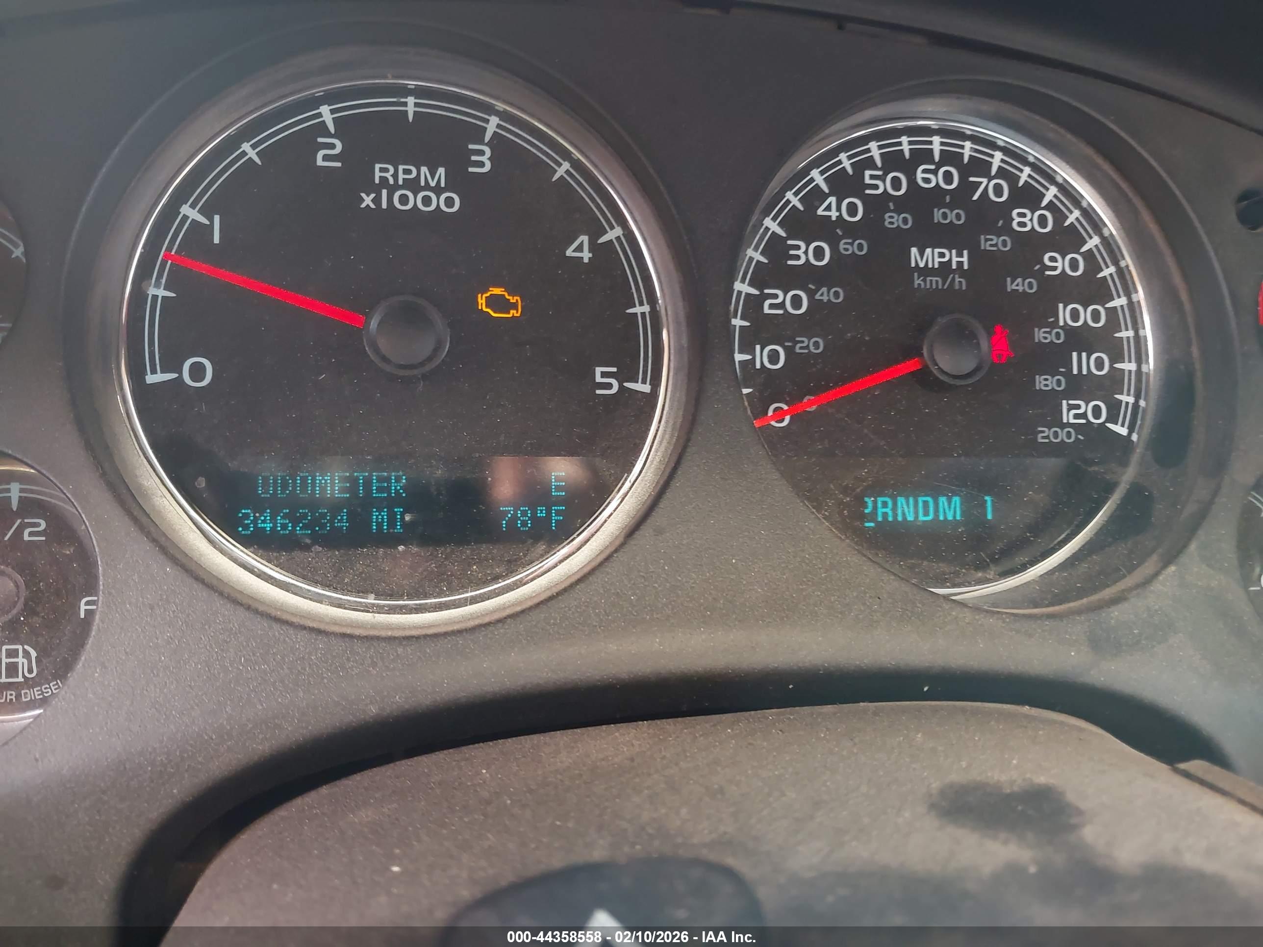 CHEVROLET SILVERADO image 6