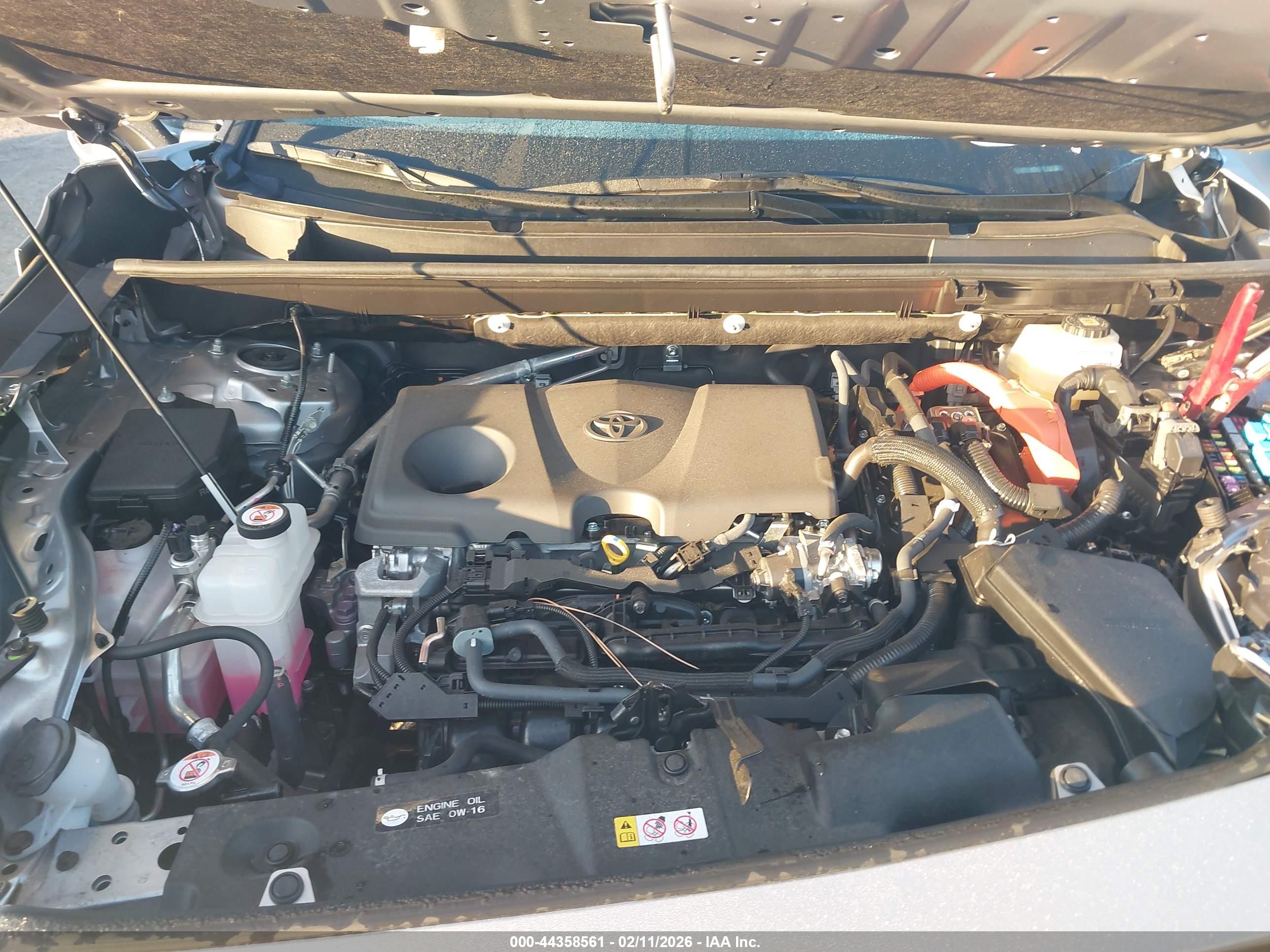 TOYOTA RAV4 image 10