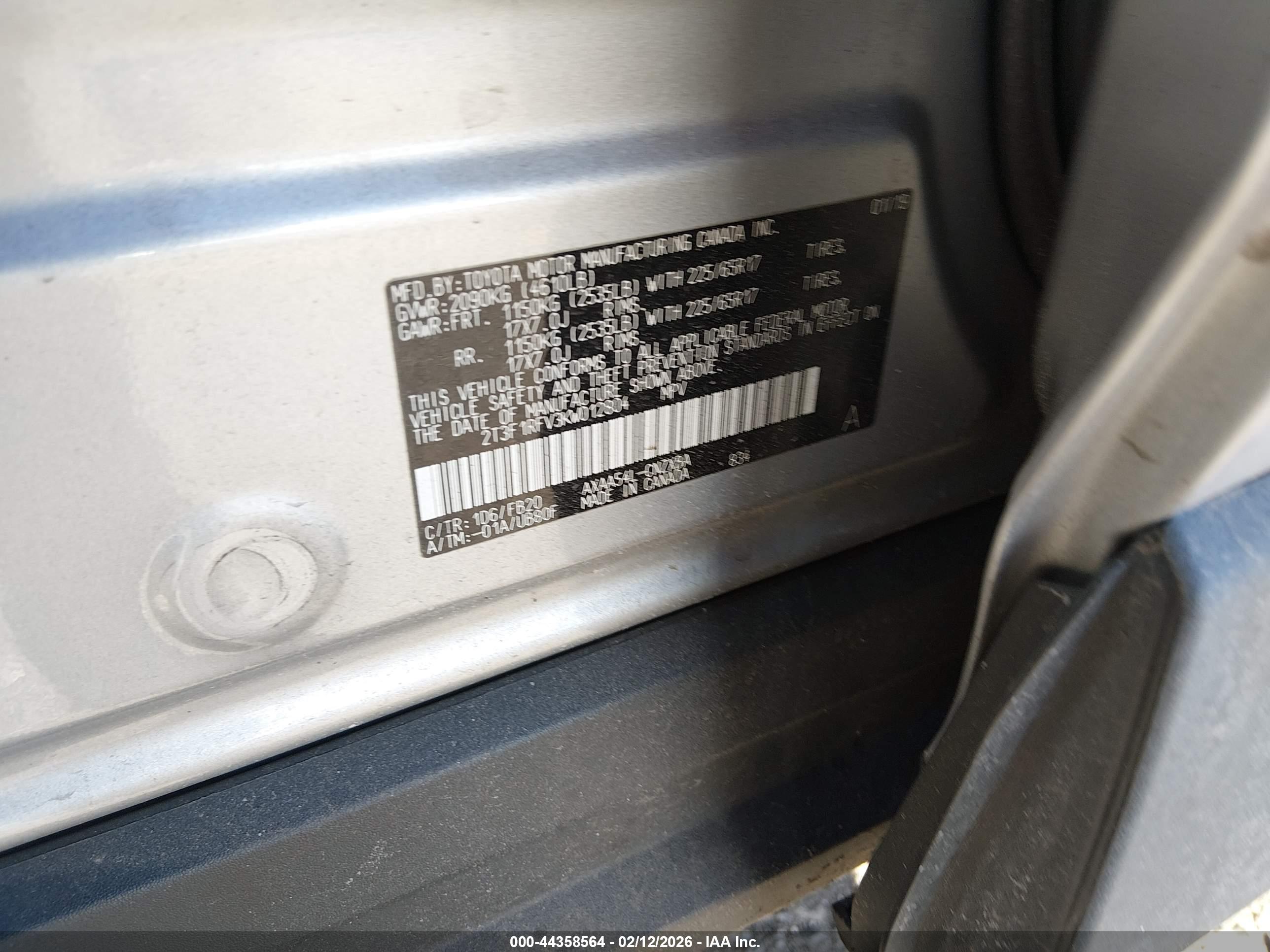 TOYOTA RAV4 image 9