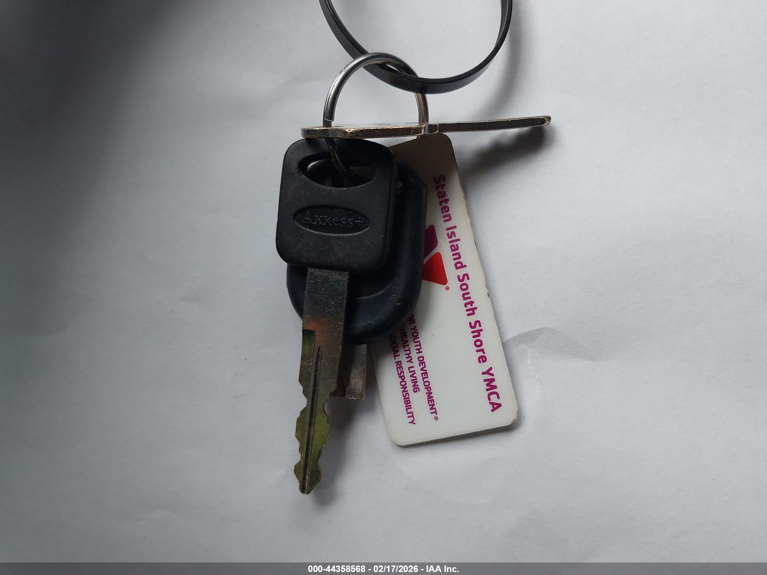 FORD ESCAPE image 11