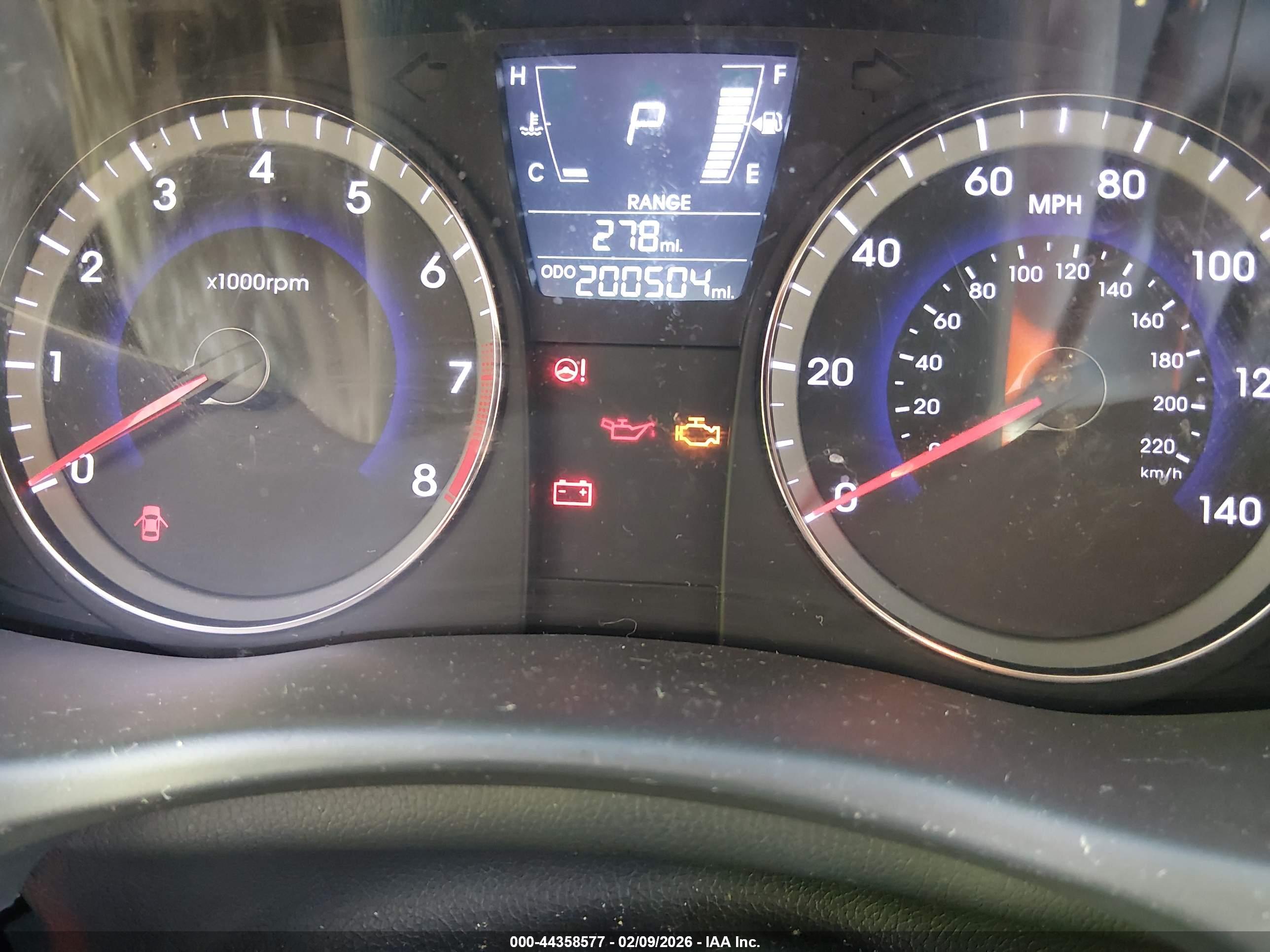 HYUNDAI ACCENT image 7