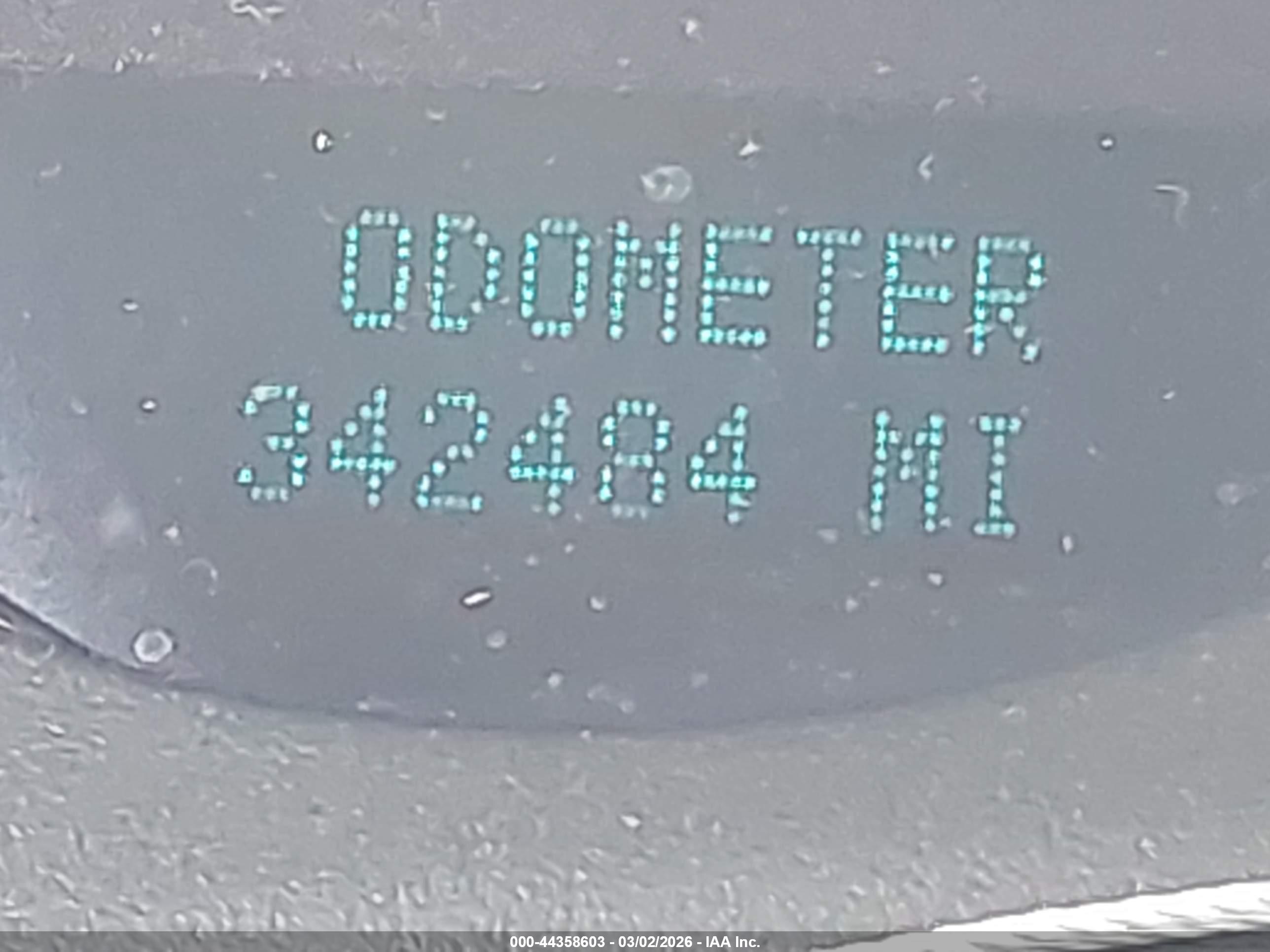 CHEVROLET TAHOE image 7