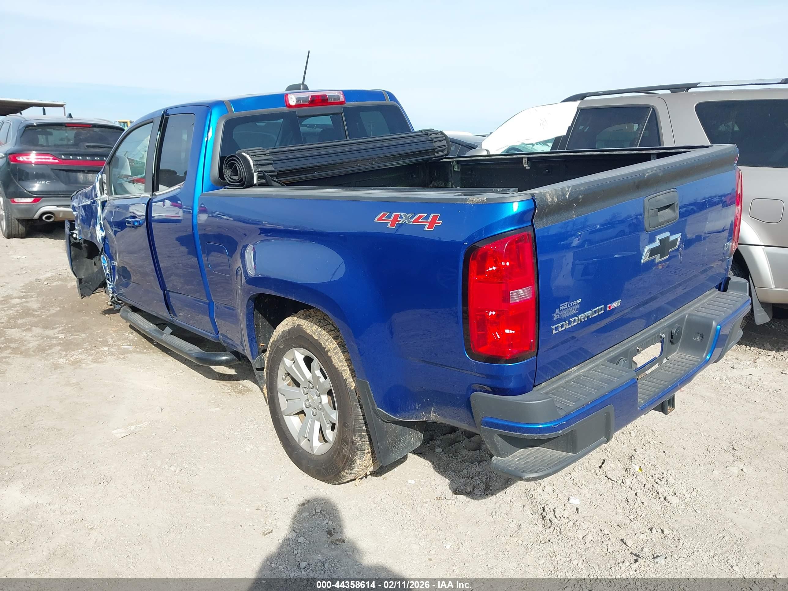CHEVROLET COLORADO image 3