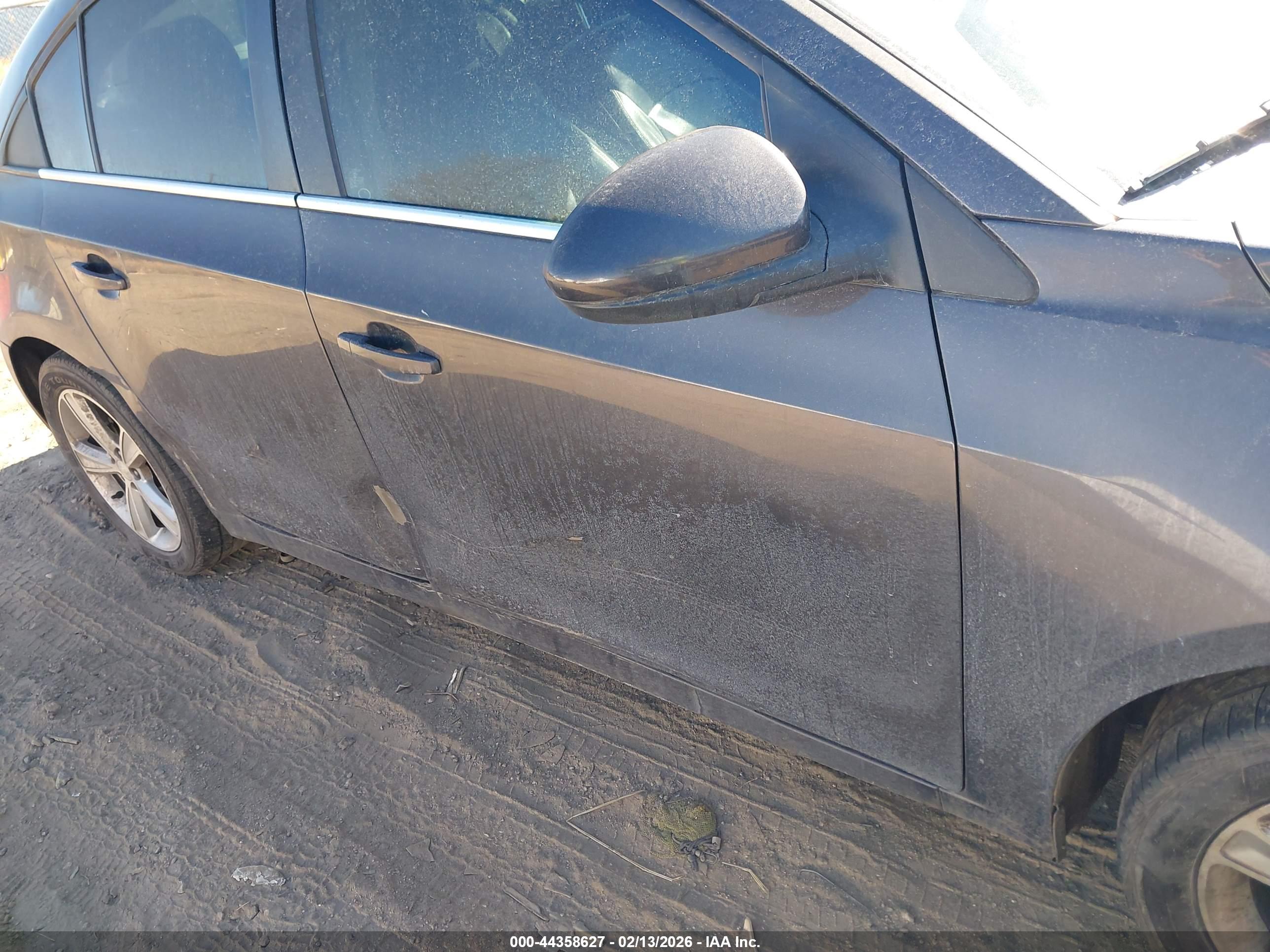 CHEVROLET CRUZE image 6