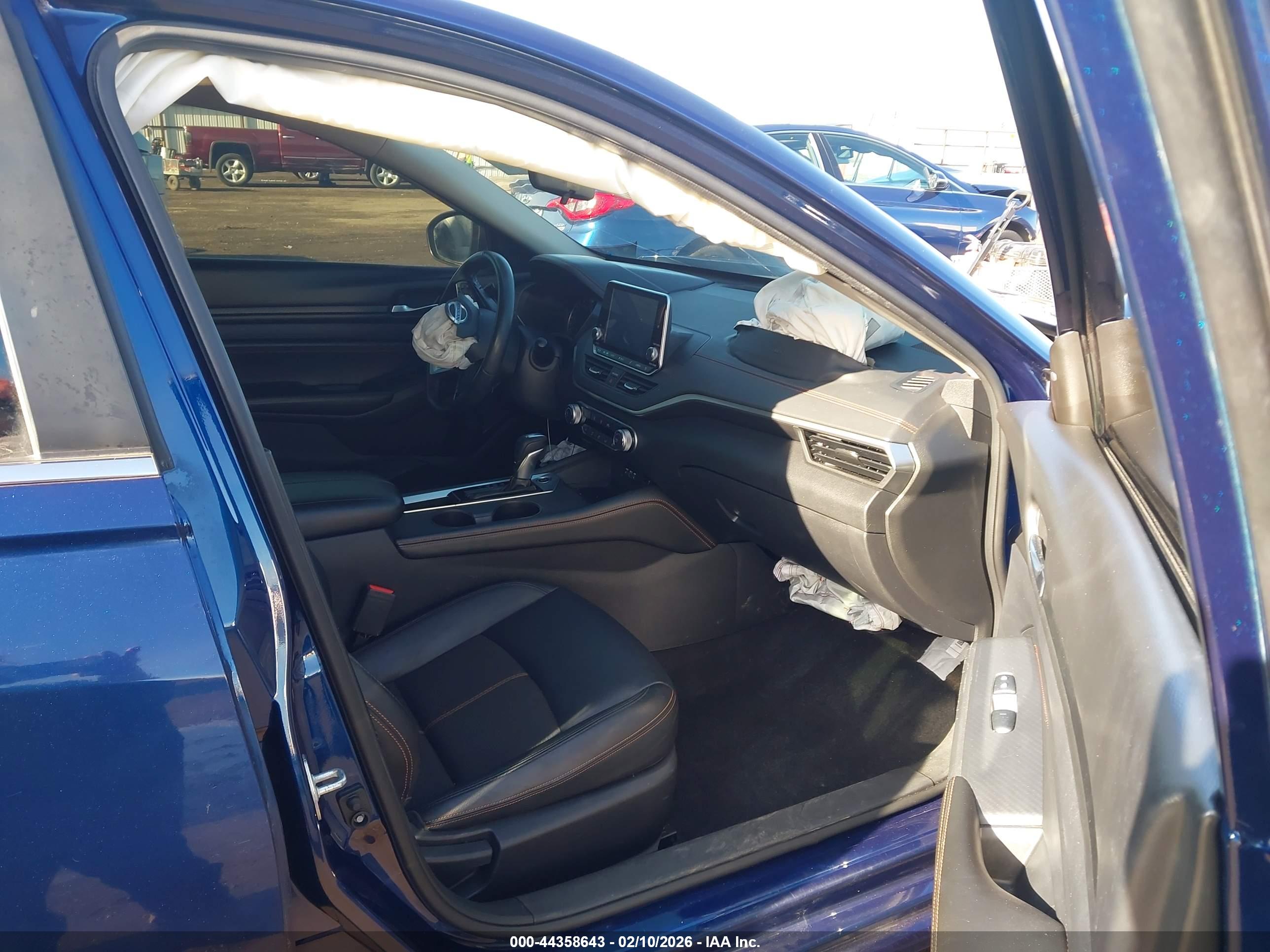 NISSAN ALTIMA image 5