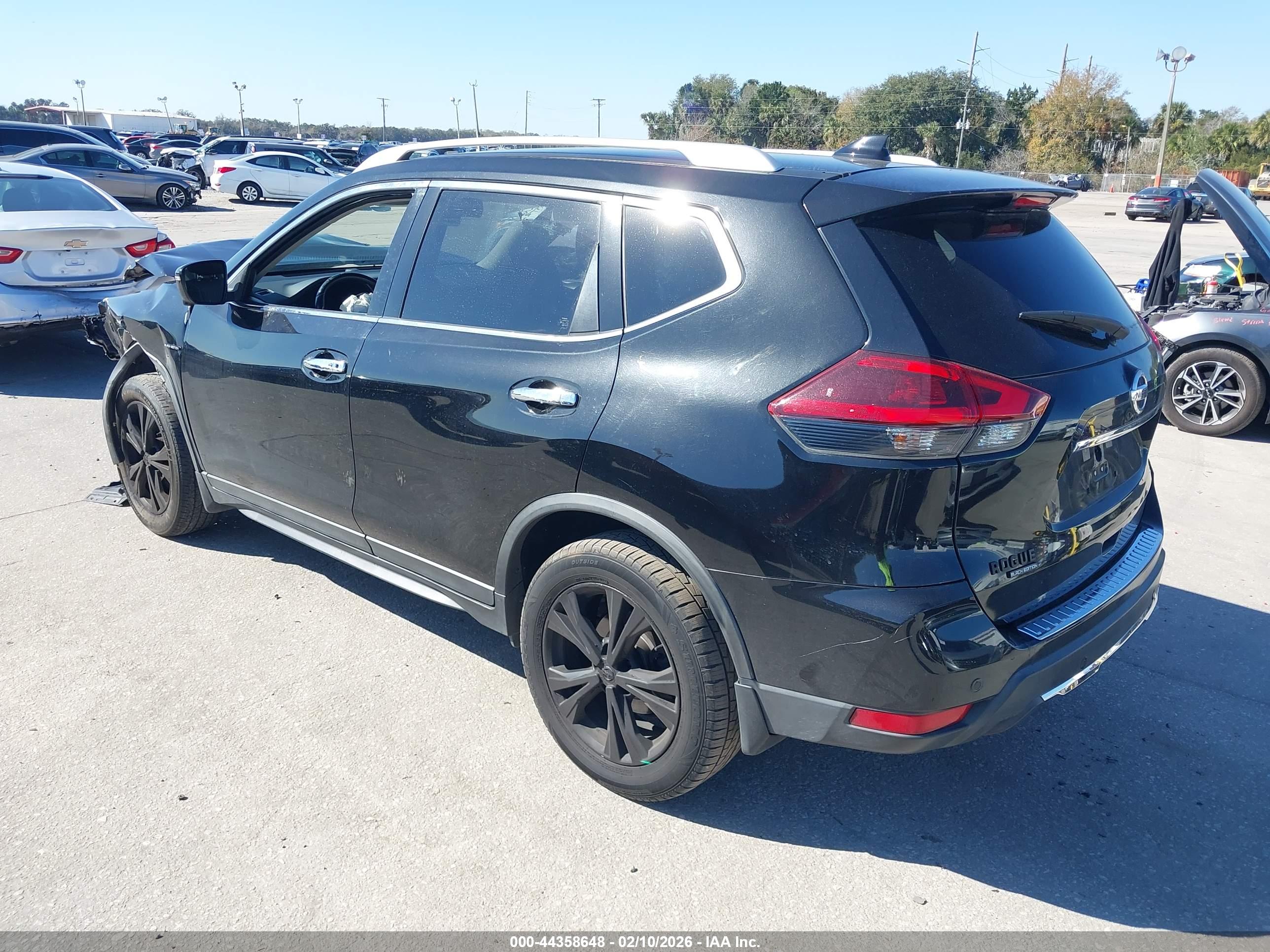 NISSAN ROGUE image 3