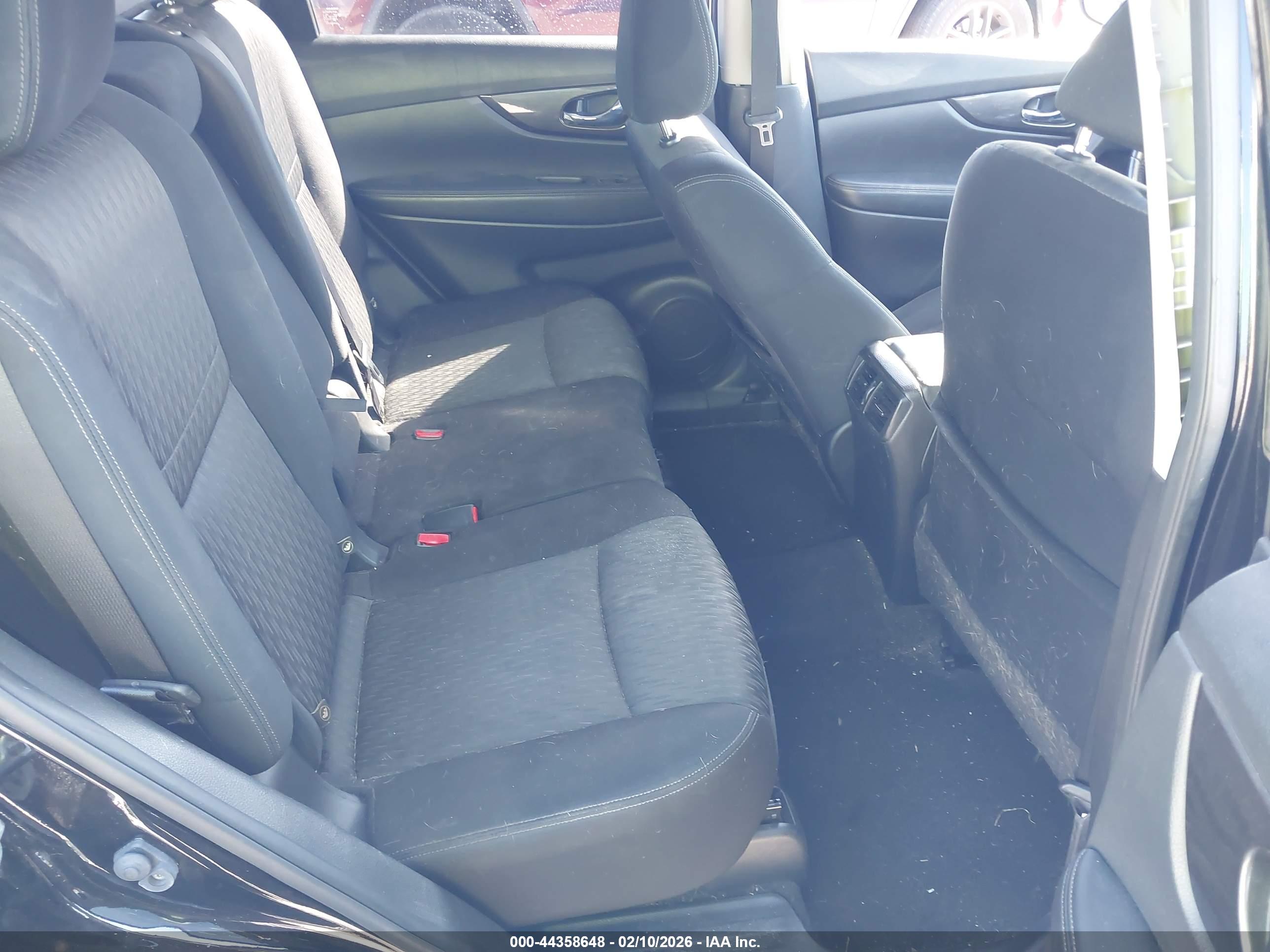NISSAN ROGUE image 8
