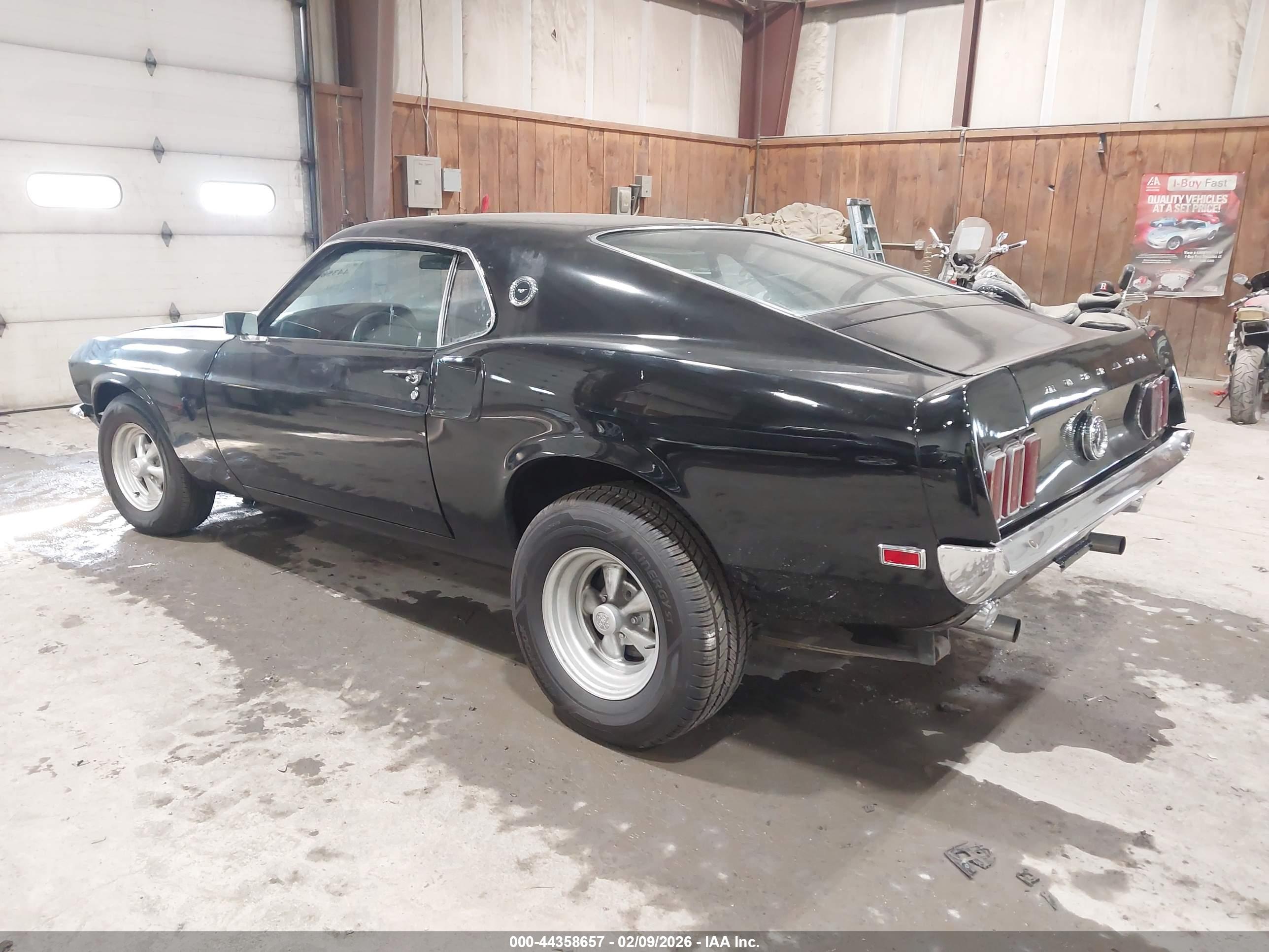 FORD MUSTANG image 3