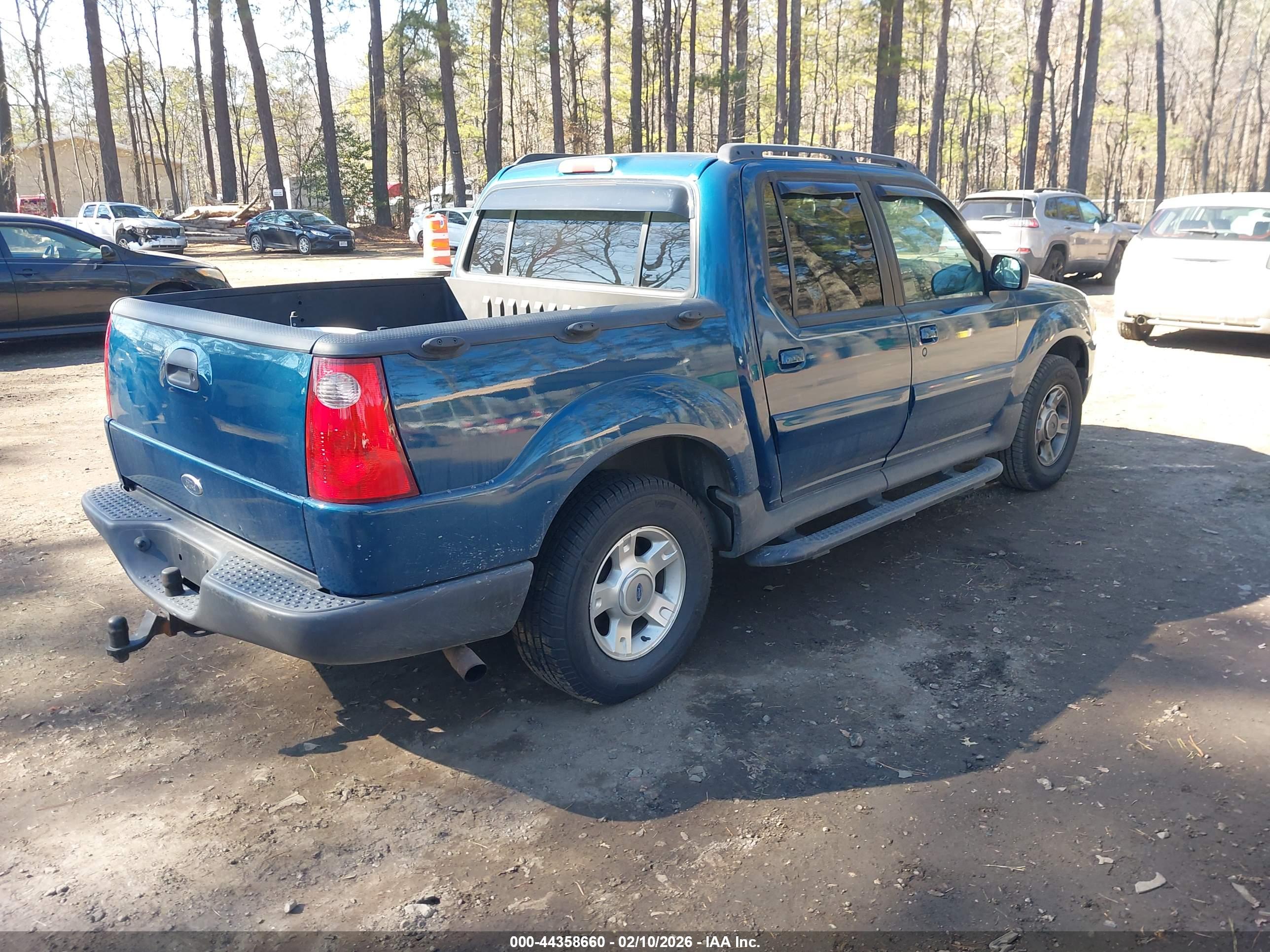 FORD EXPLORER image 4