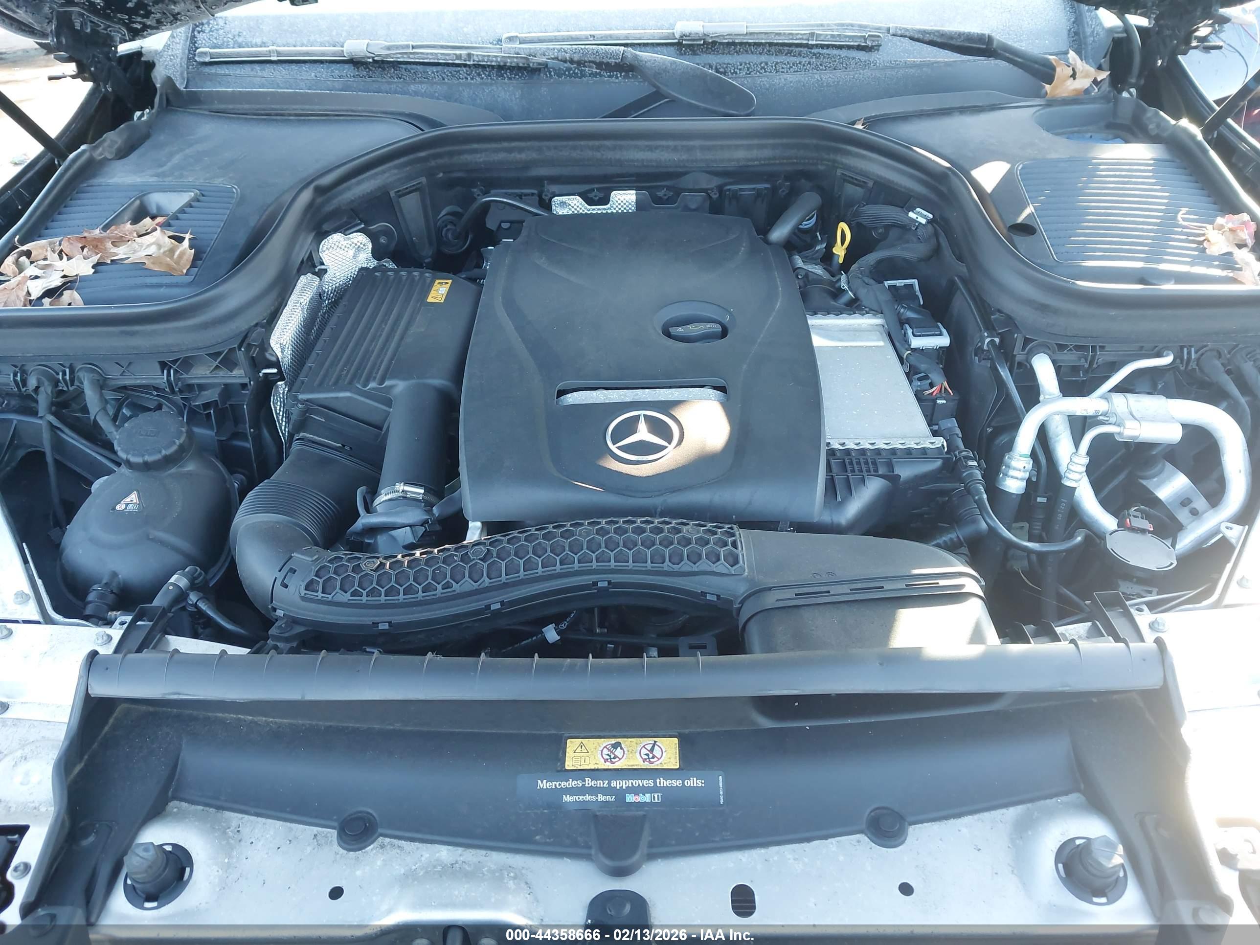 MERCEDES-BENZ GLC image 10