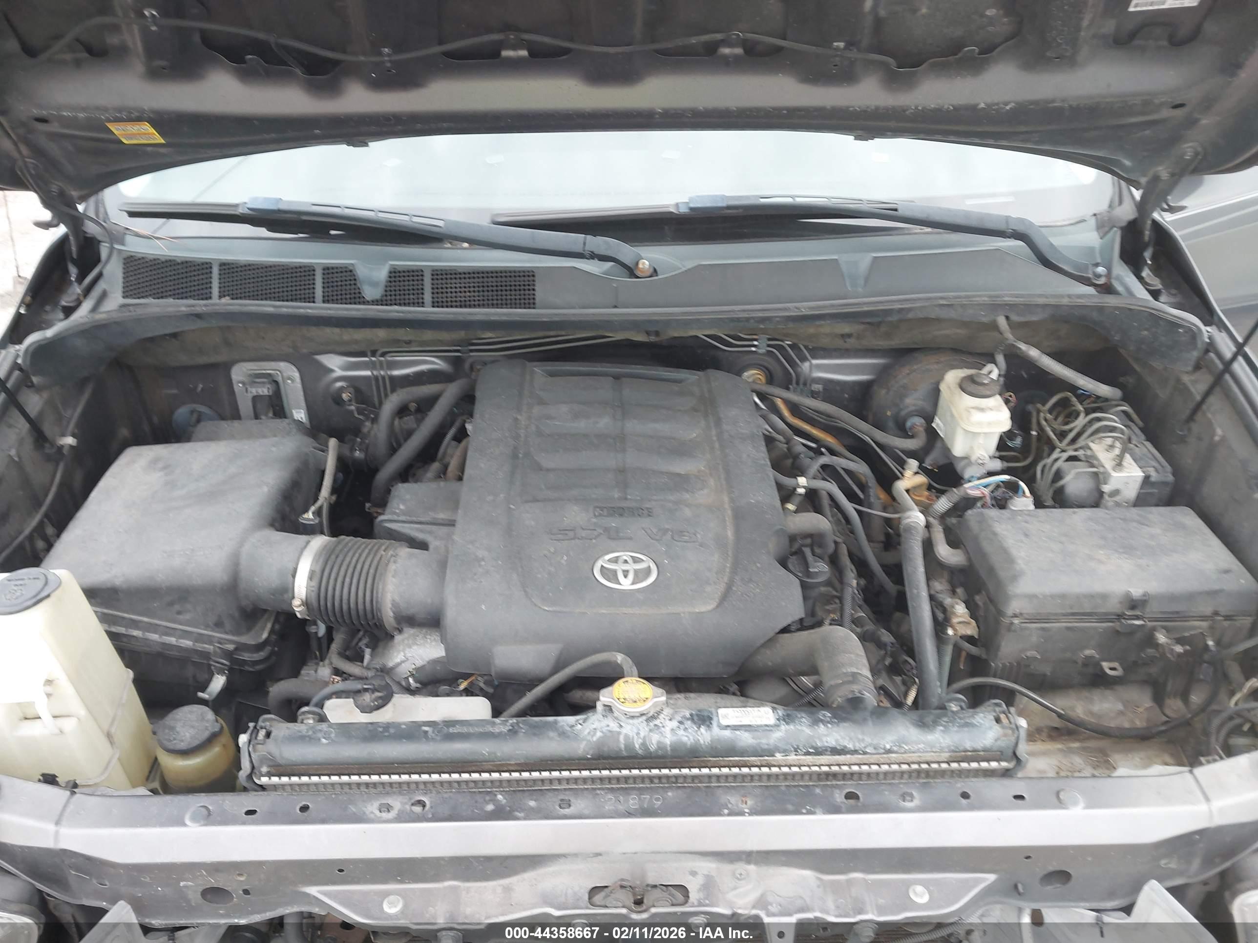 TOYOTA TUNDRA image 10