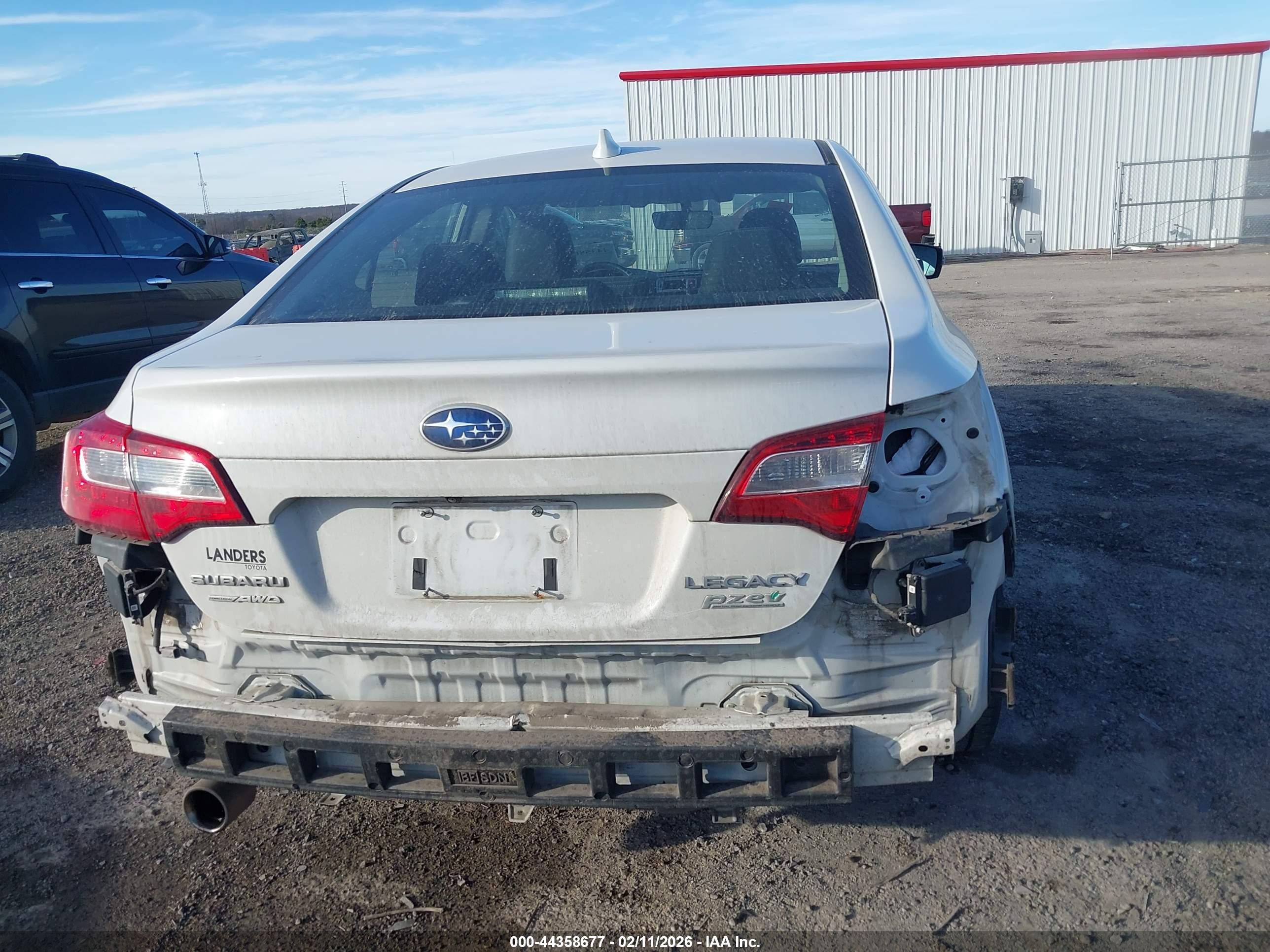 SUBARU LEGACY image 6