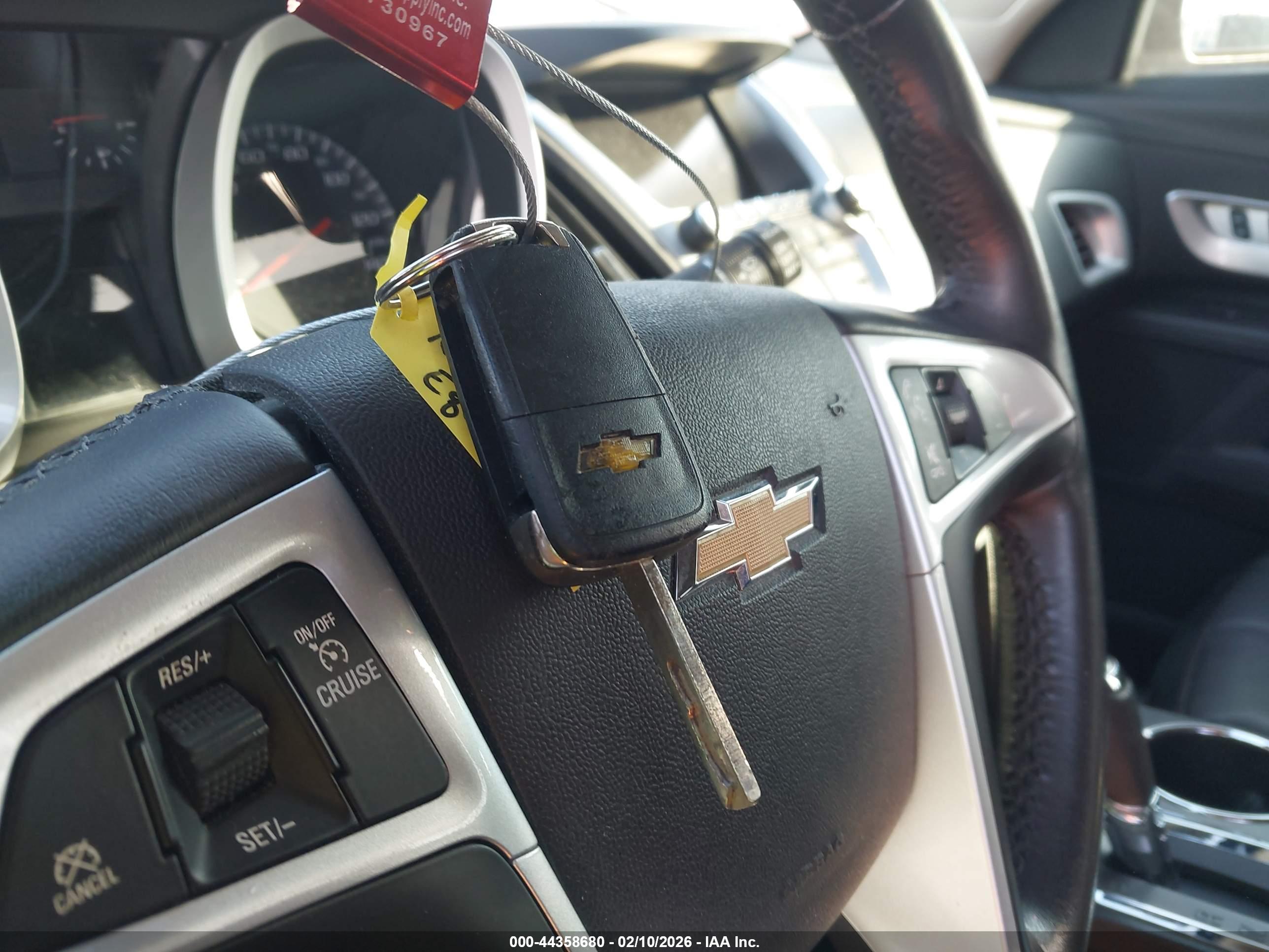CHEVROLET EQUINOX image 11