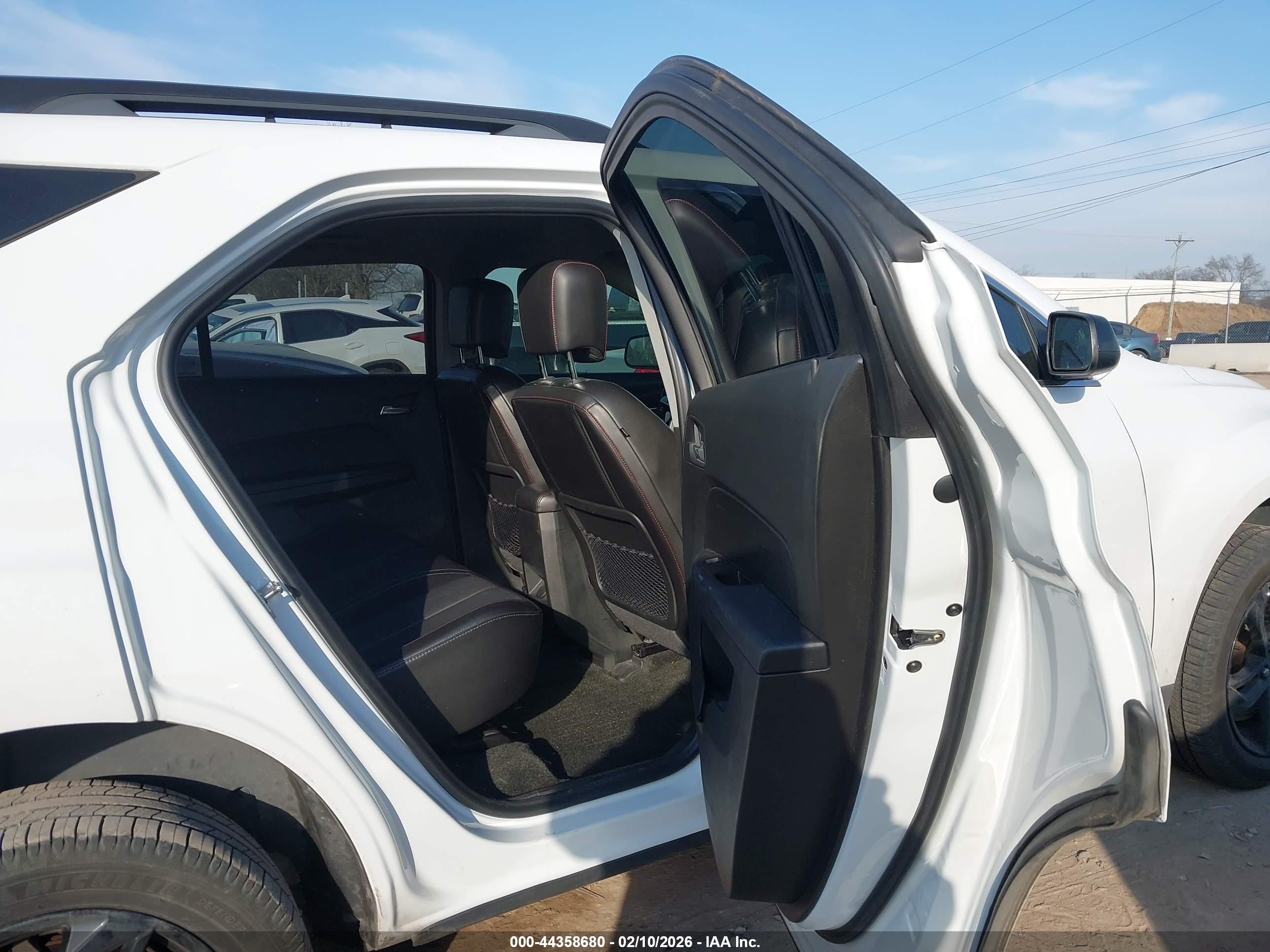 CHEVROLET EQUINOX image 8