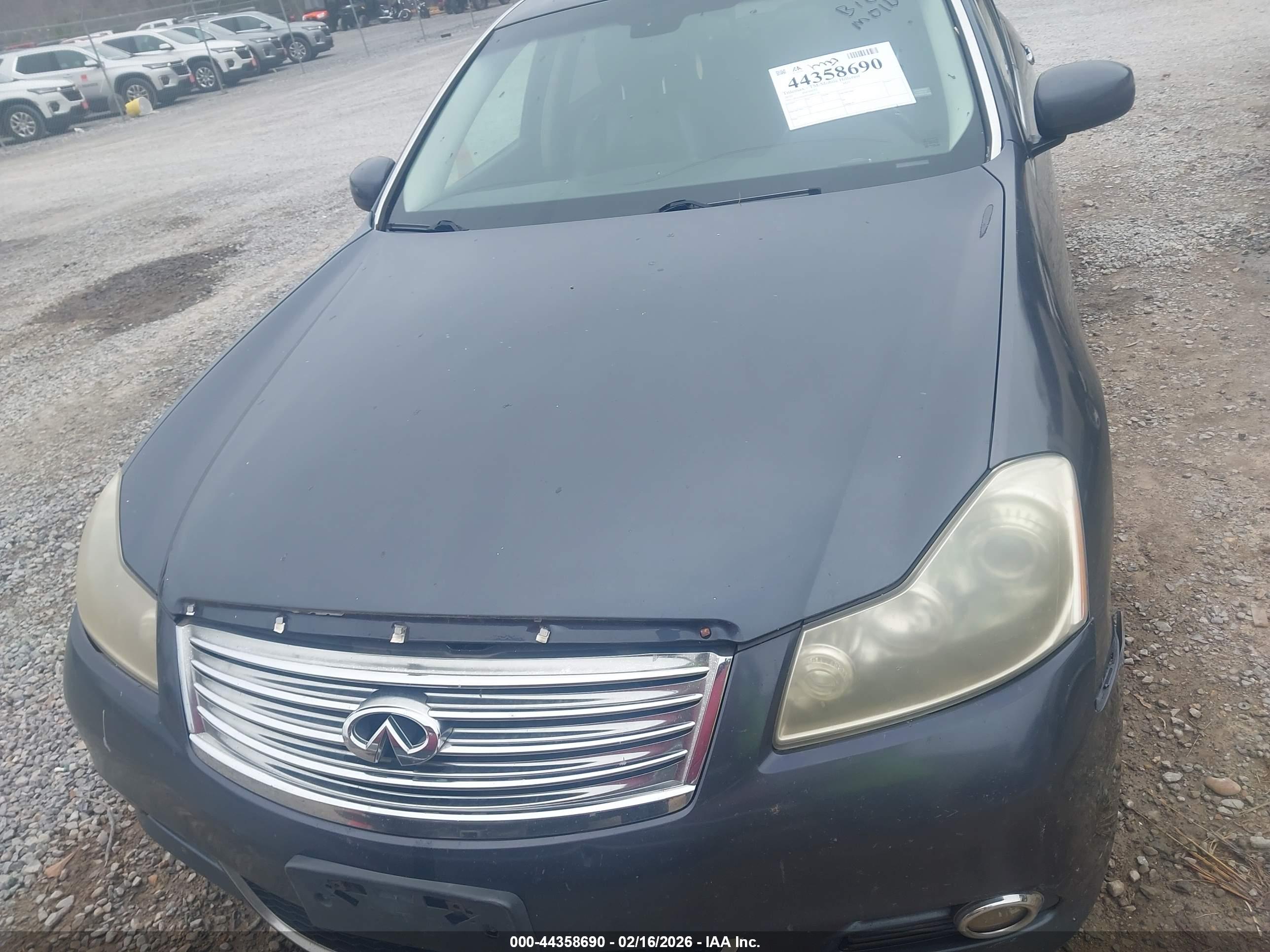 INFINITI M35 image 10