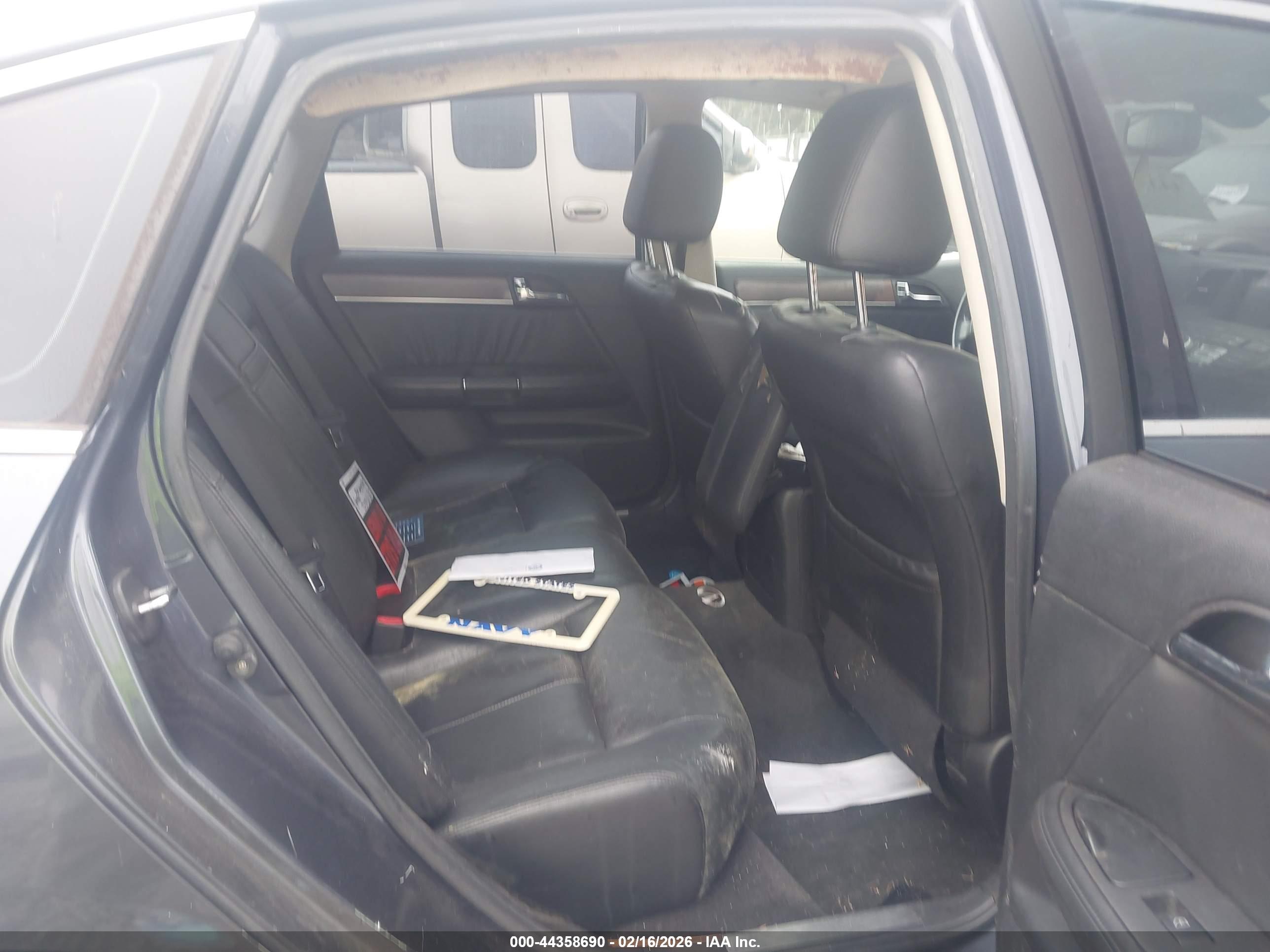 INFINITI M35 image 8
