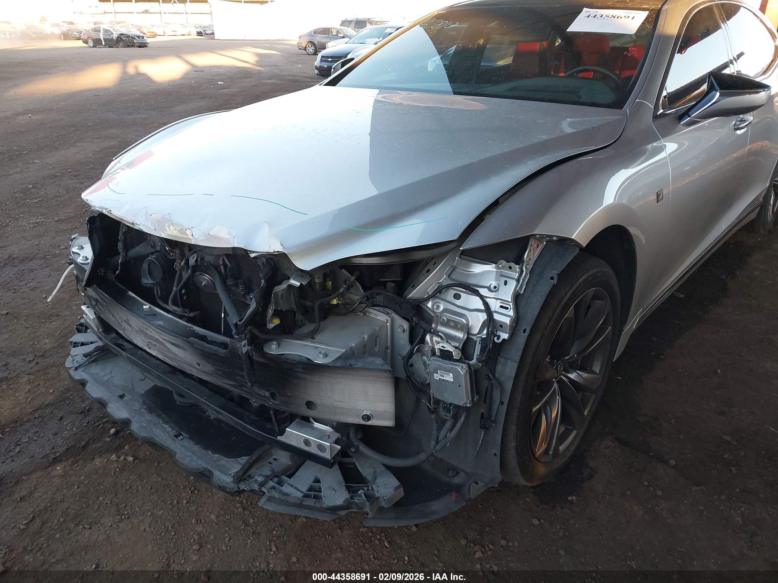 LEXUS LS image 6