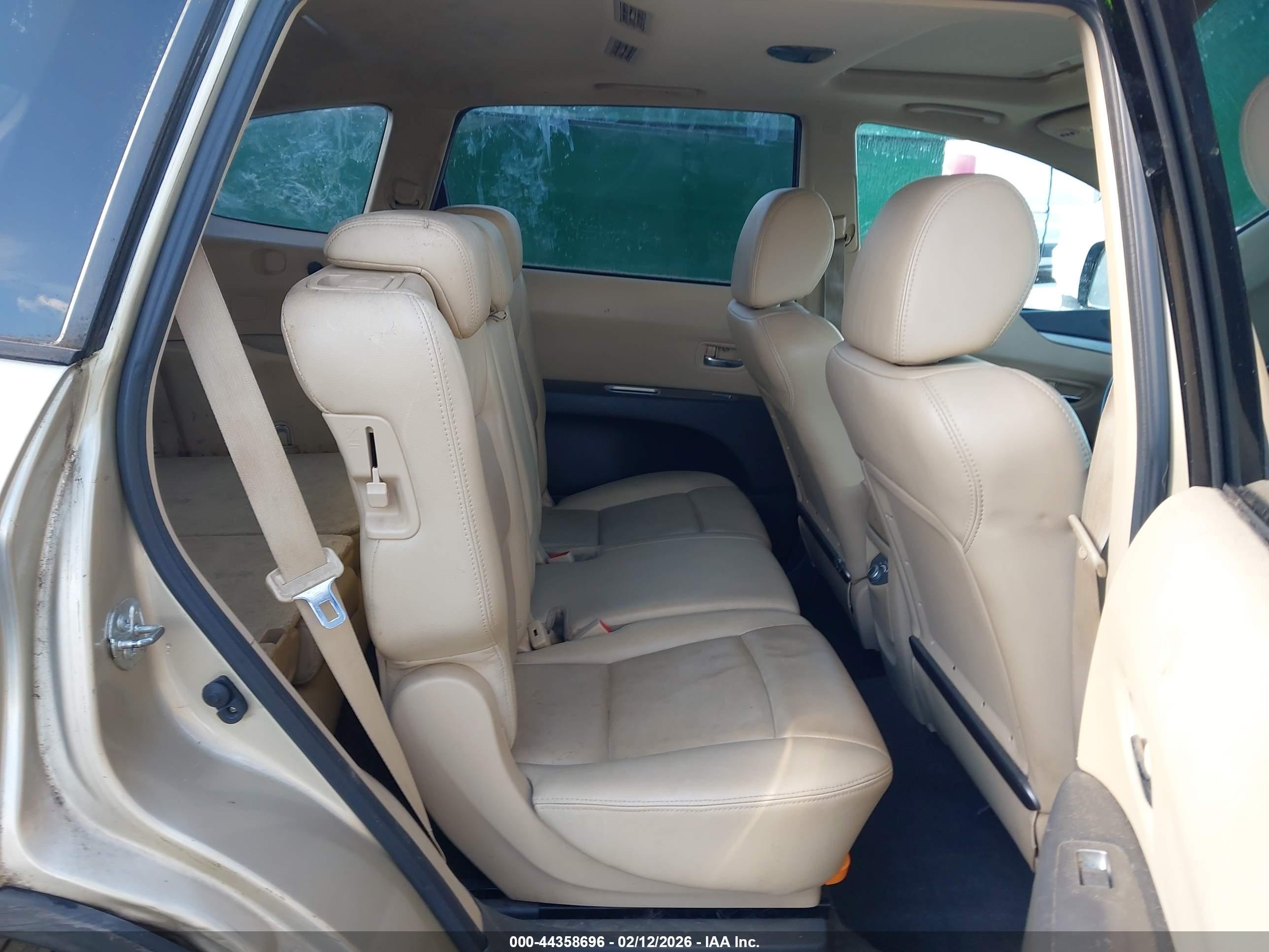 SUBARU TRIBECA image 8