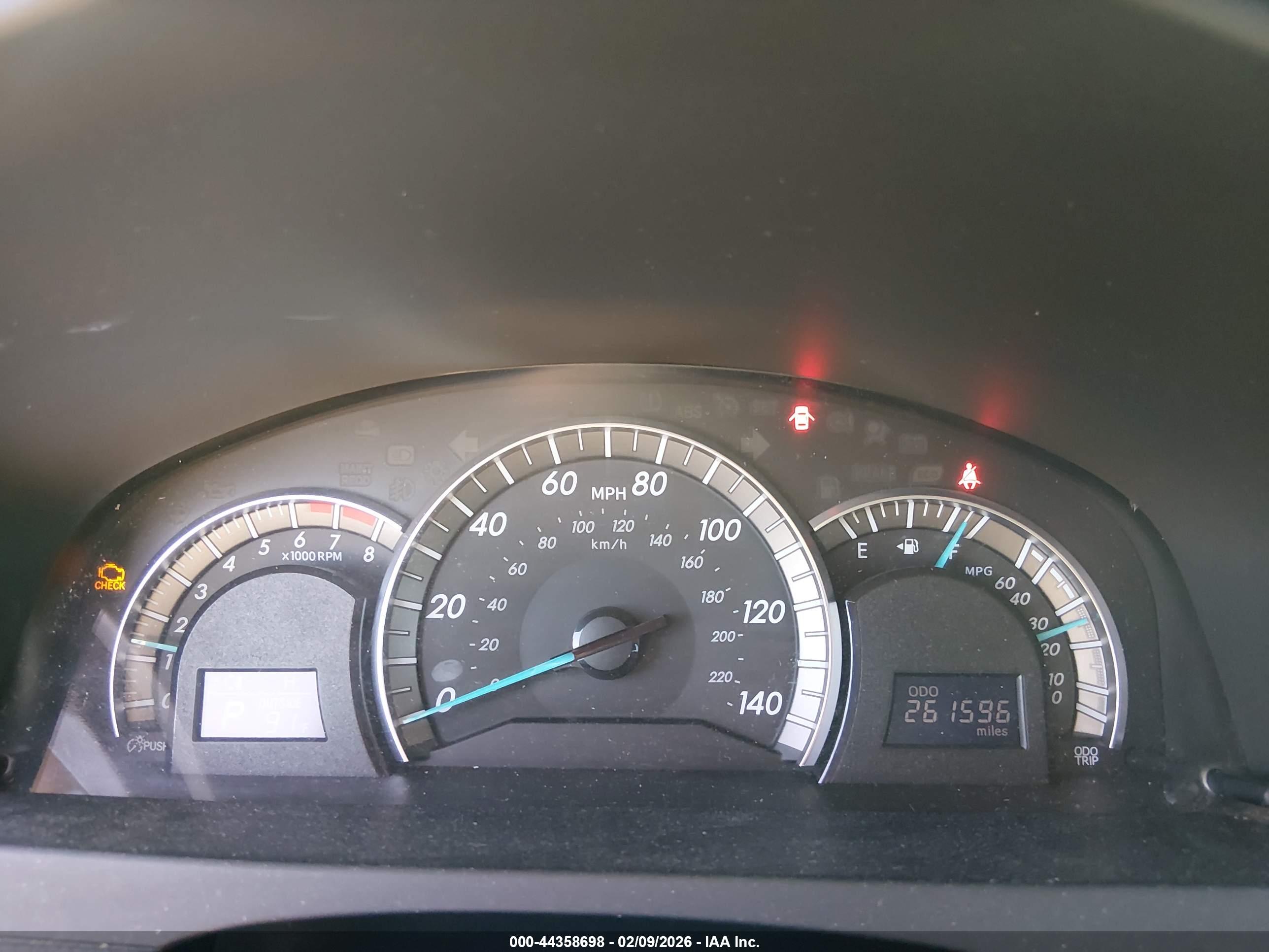 TOYOTA CAMRY image 7