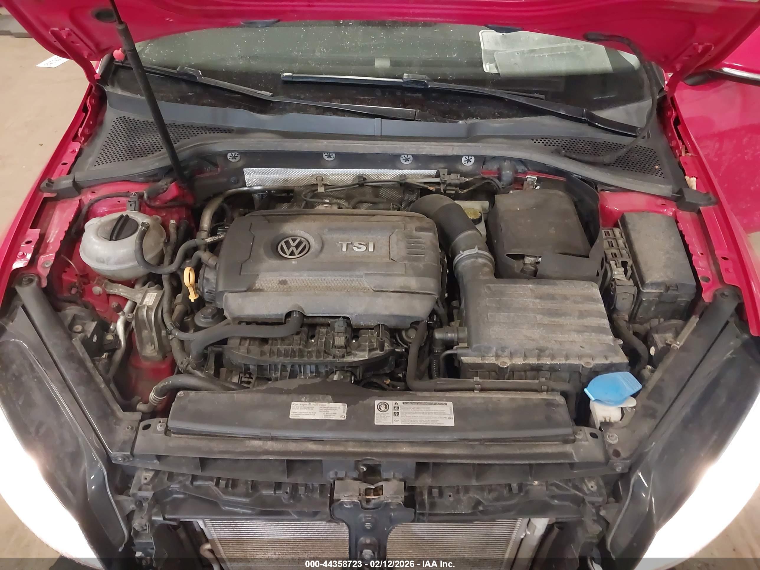 VOLKSWAGEN GOLF image 10