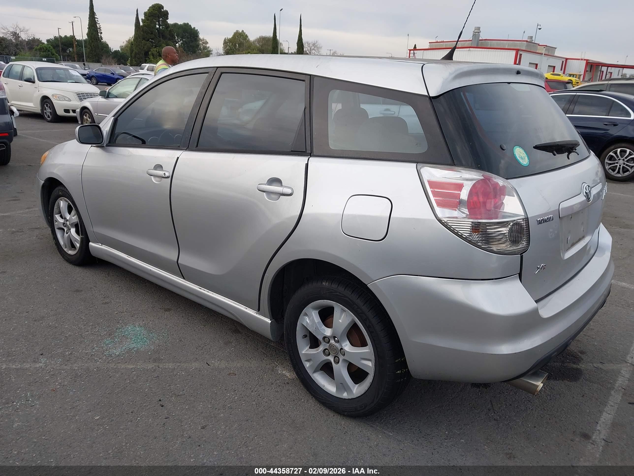 TOYOTA MATRIX image 3