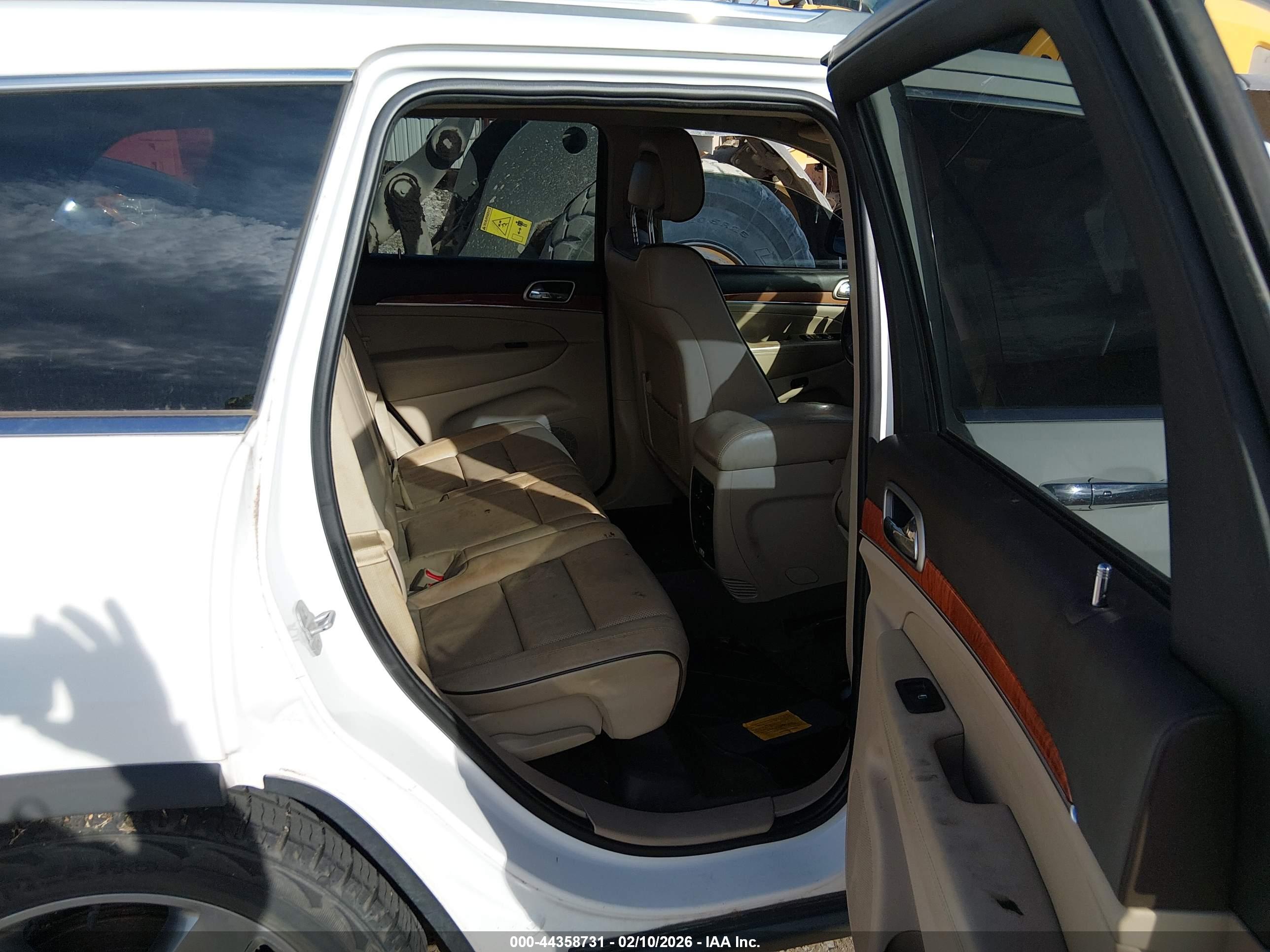 JEEP GRAND image 8