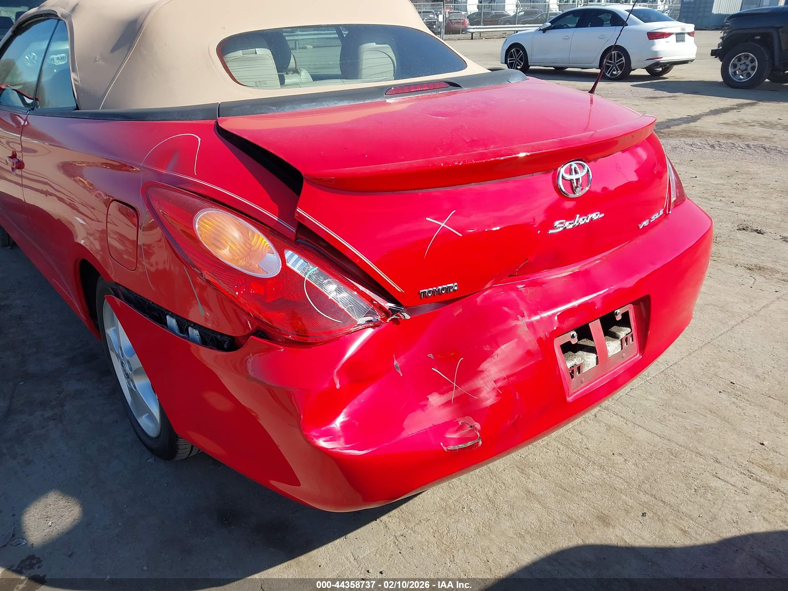 TOYOTA CAMRY image 6