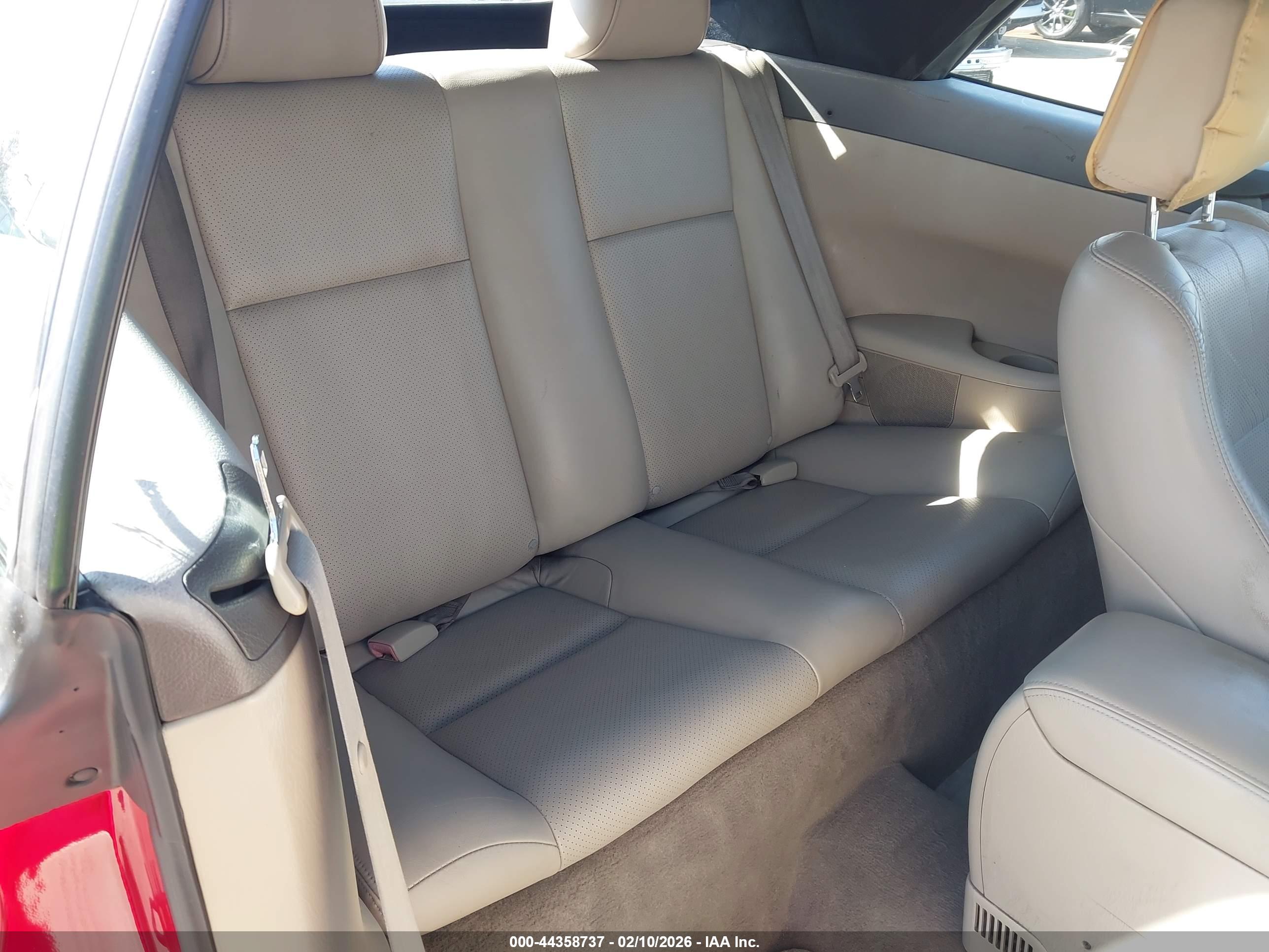 TOYOTA CAMRY image 8