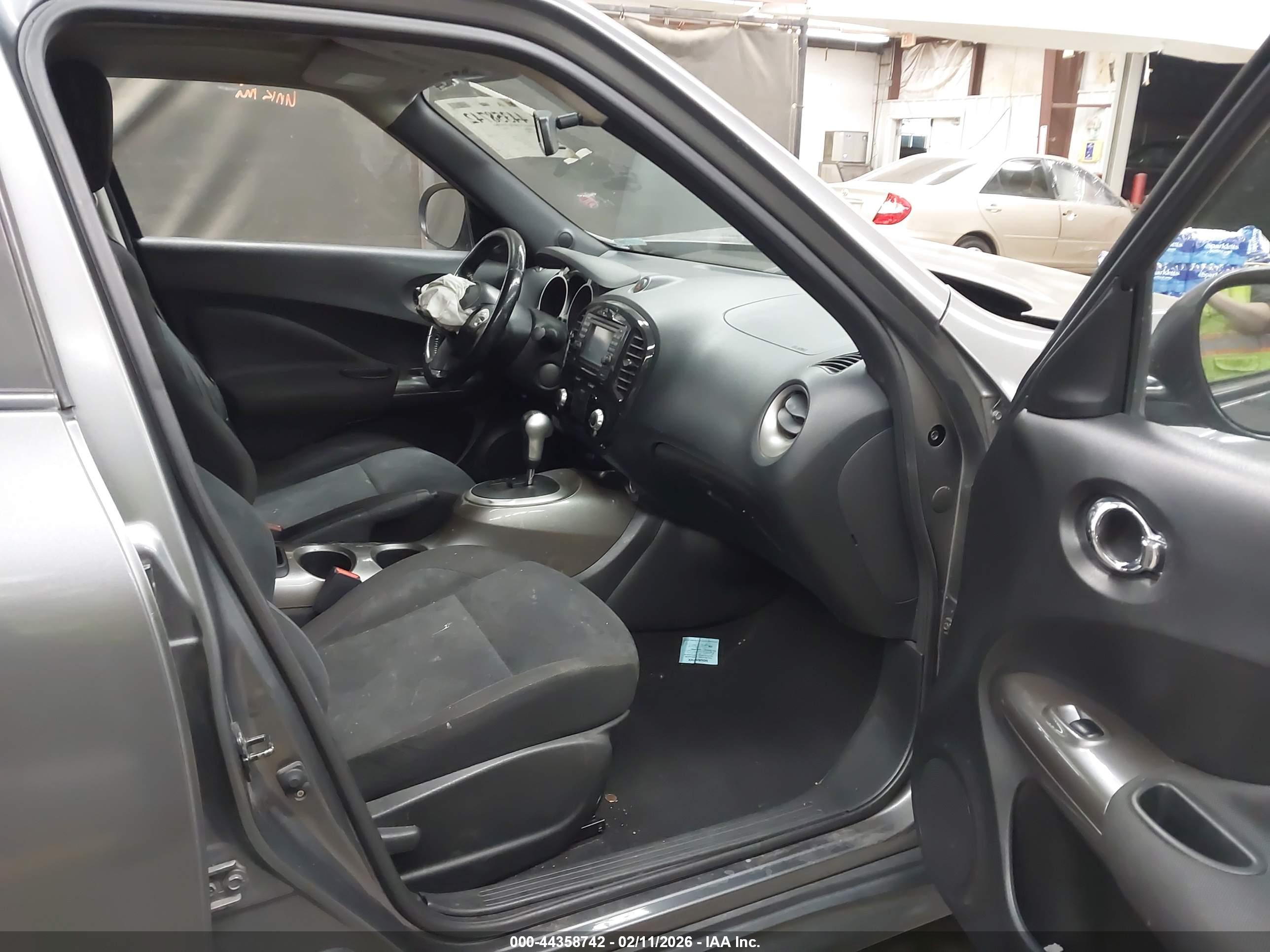 NISSAN JUKE image 5