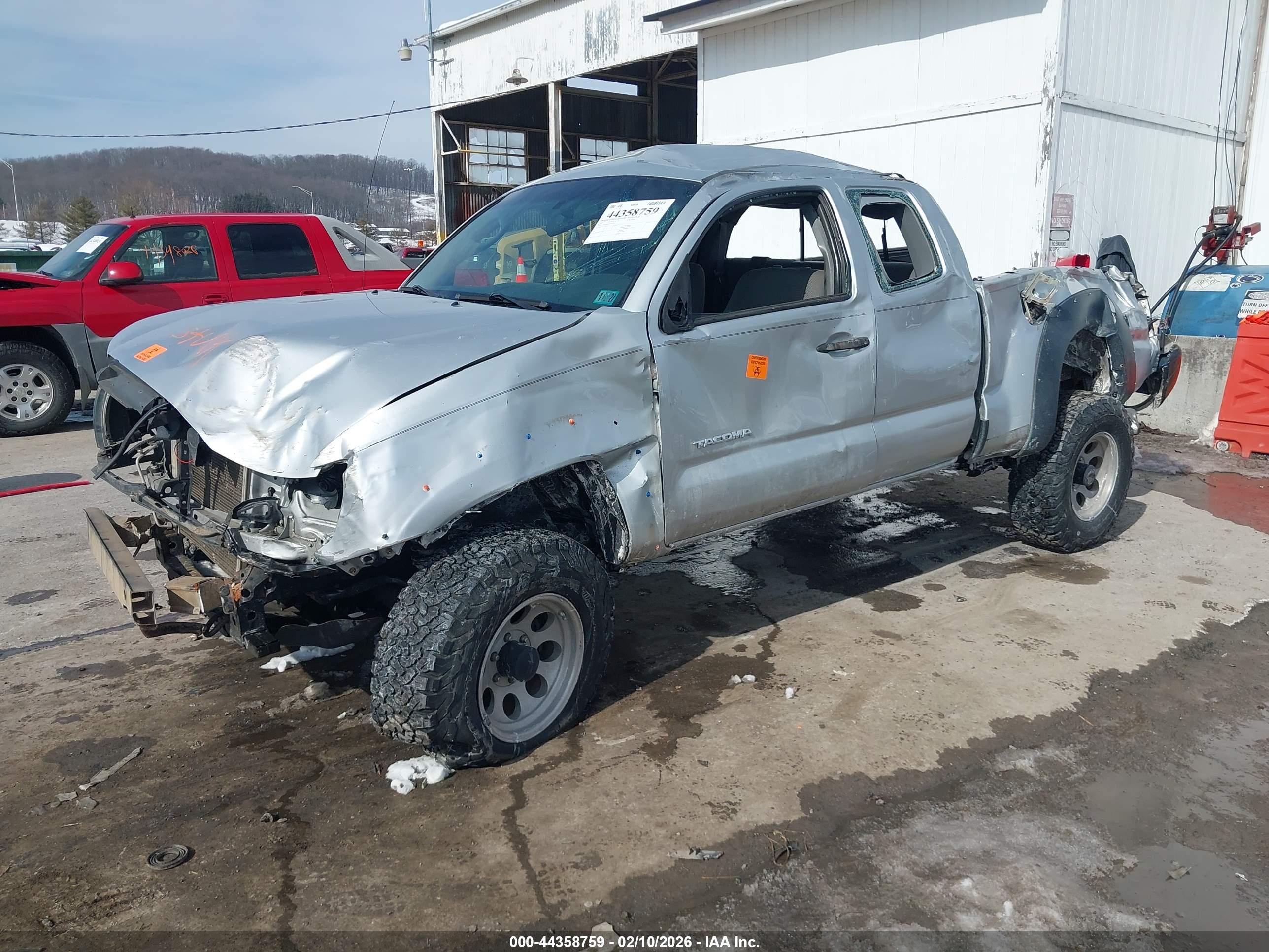 TOYOTA TACOMA image 2