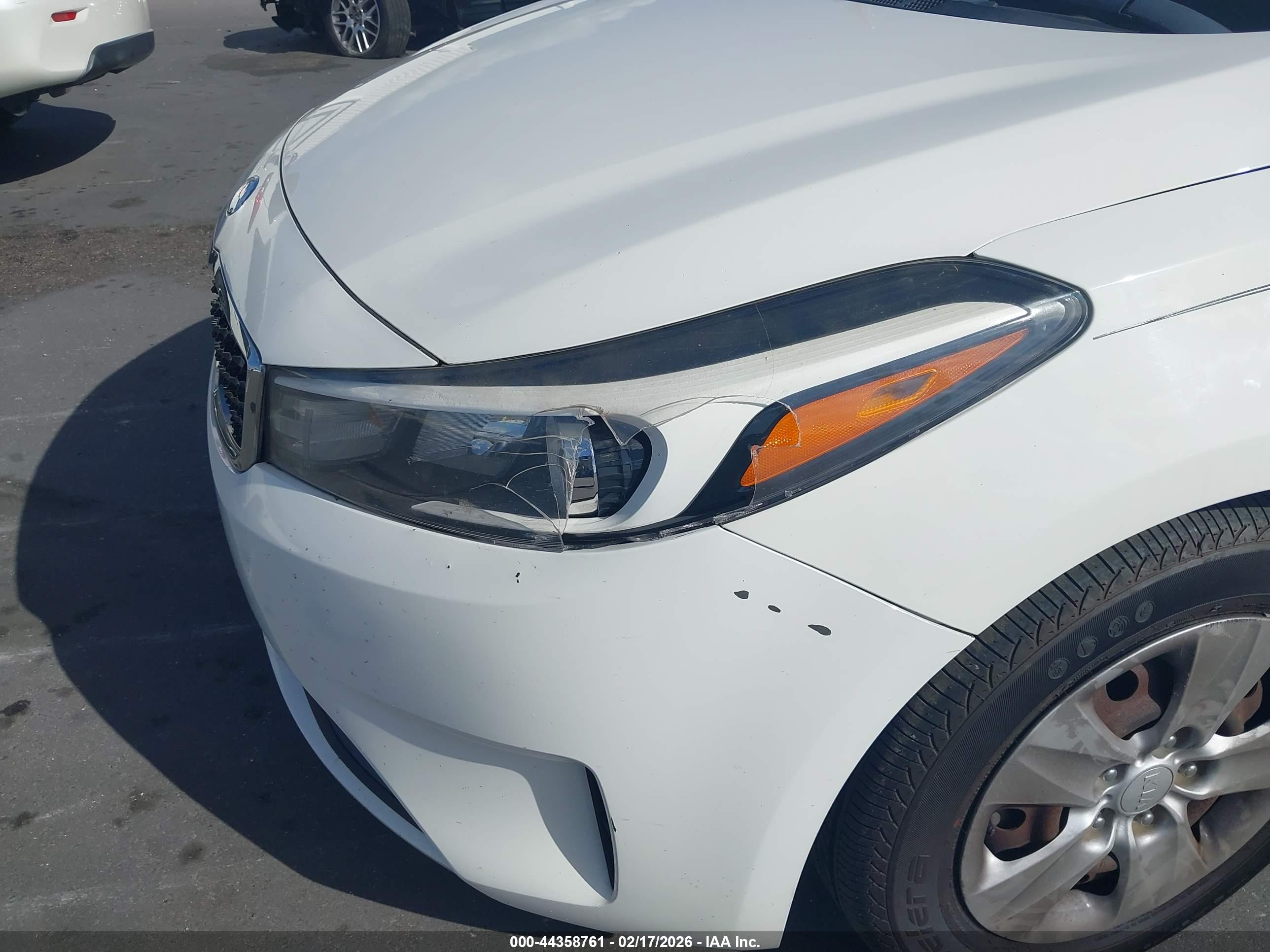 KIA FORTE image 6