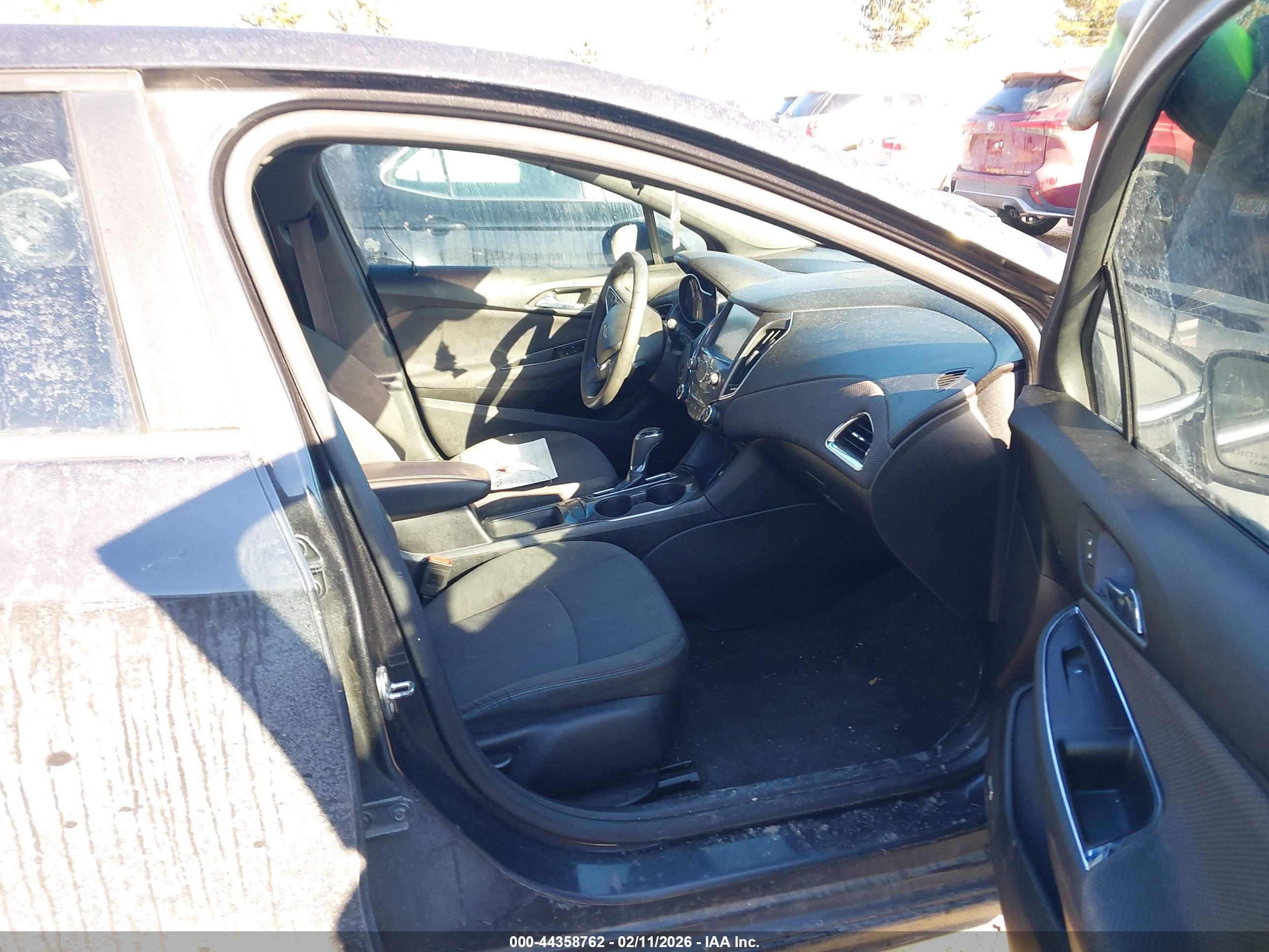 CHEVROLET CRUZE image 5