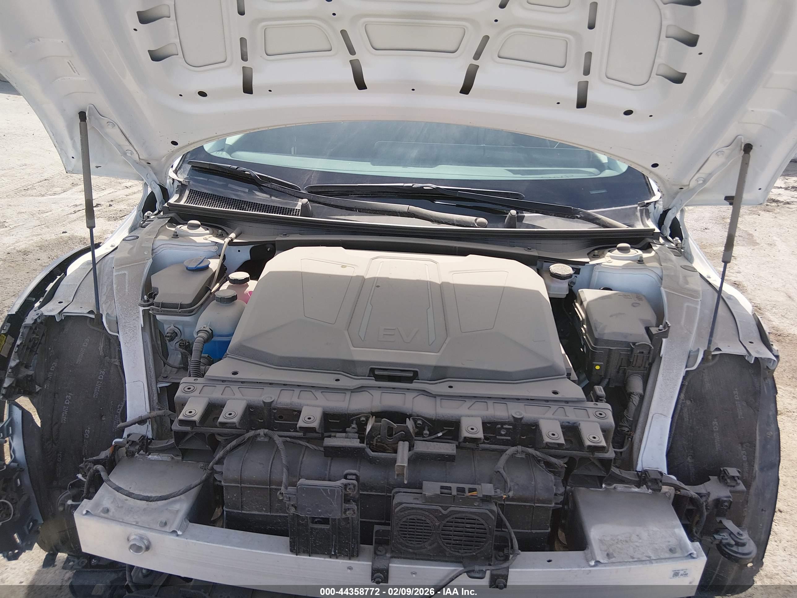 HYUNDAI IONIQ image 10