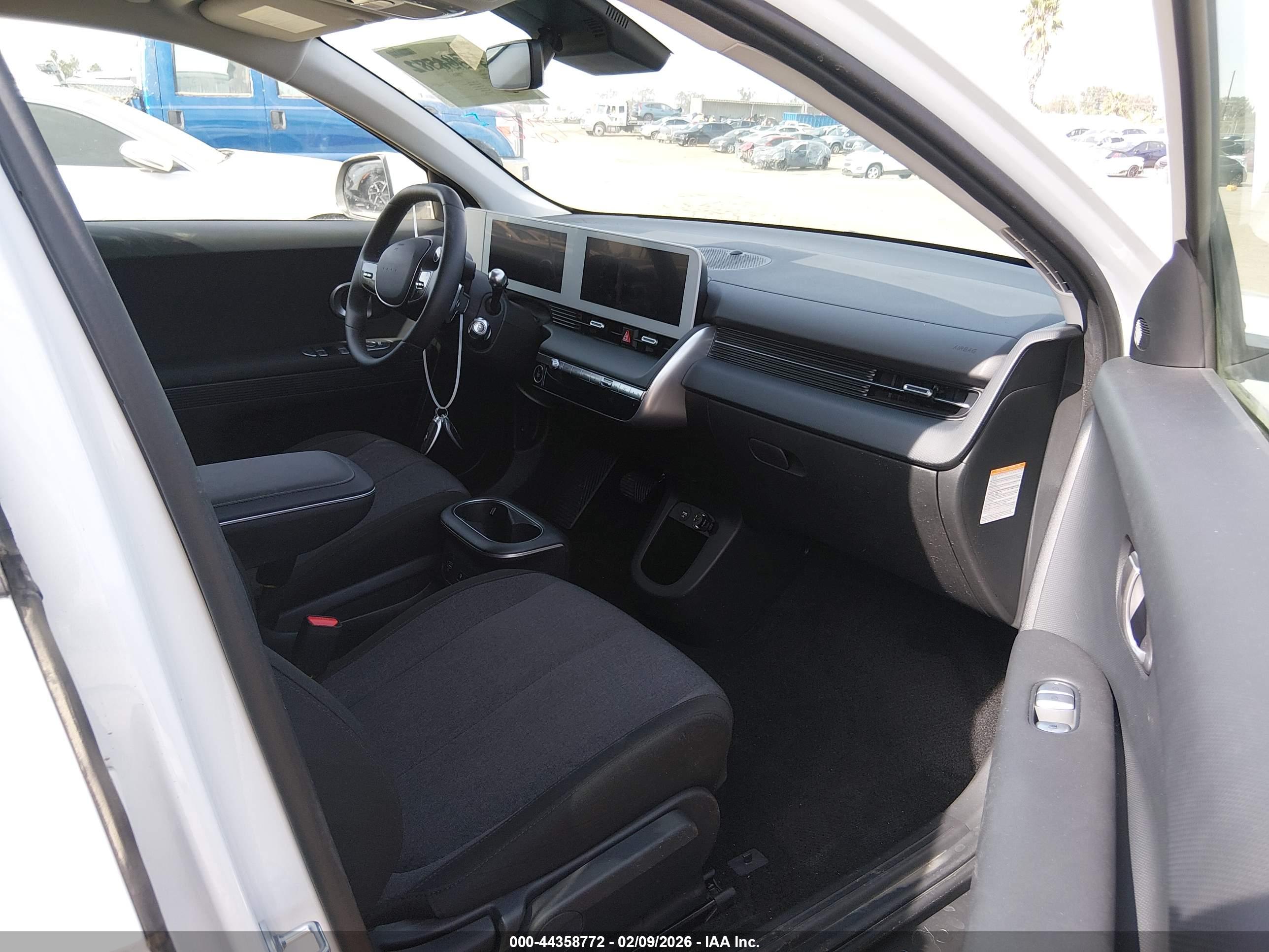 HYUNDAI IONIQ image 5