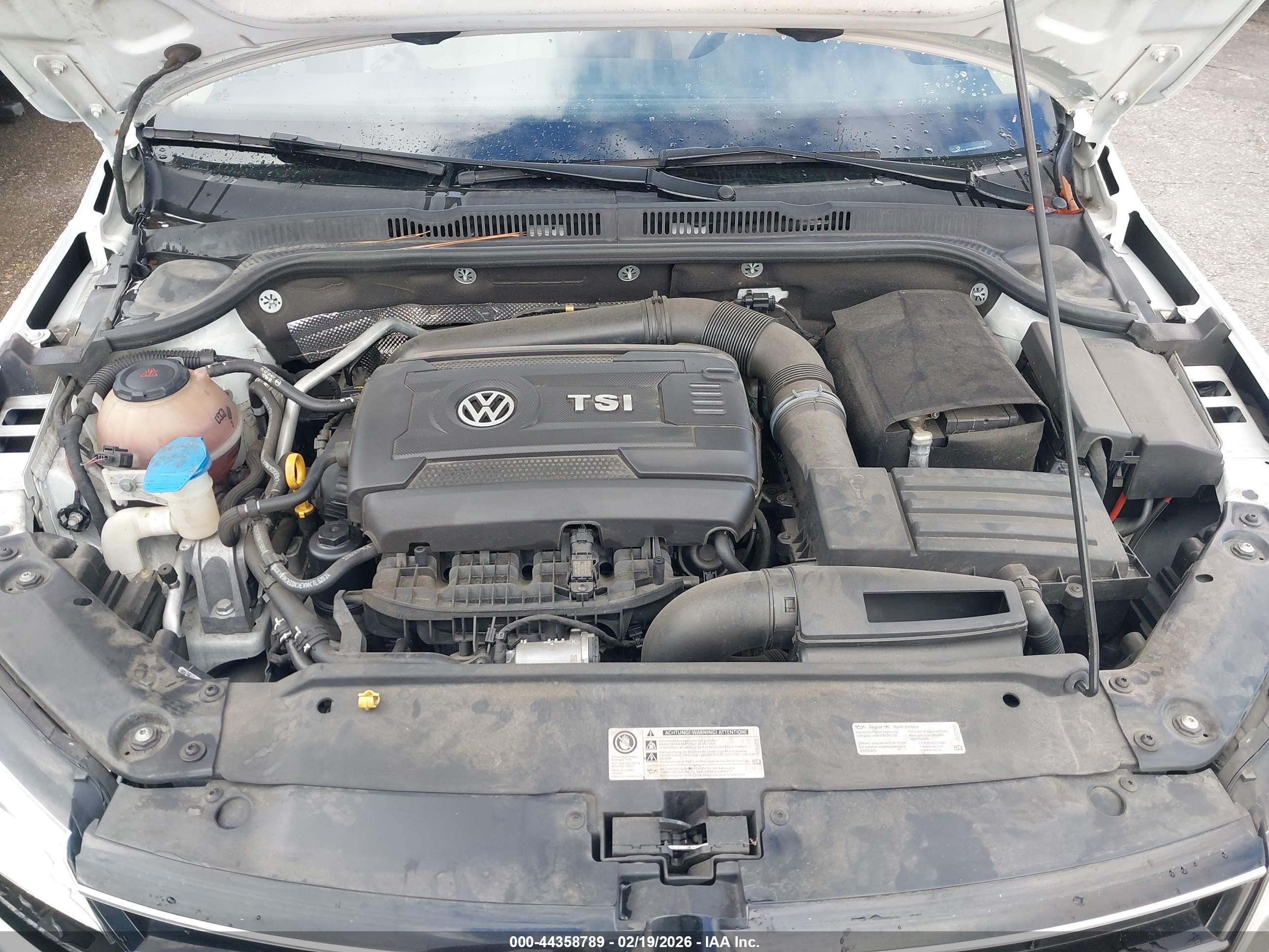 VOLKSWAGEN JETTA image 10