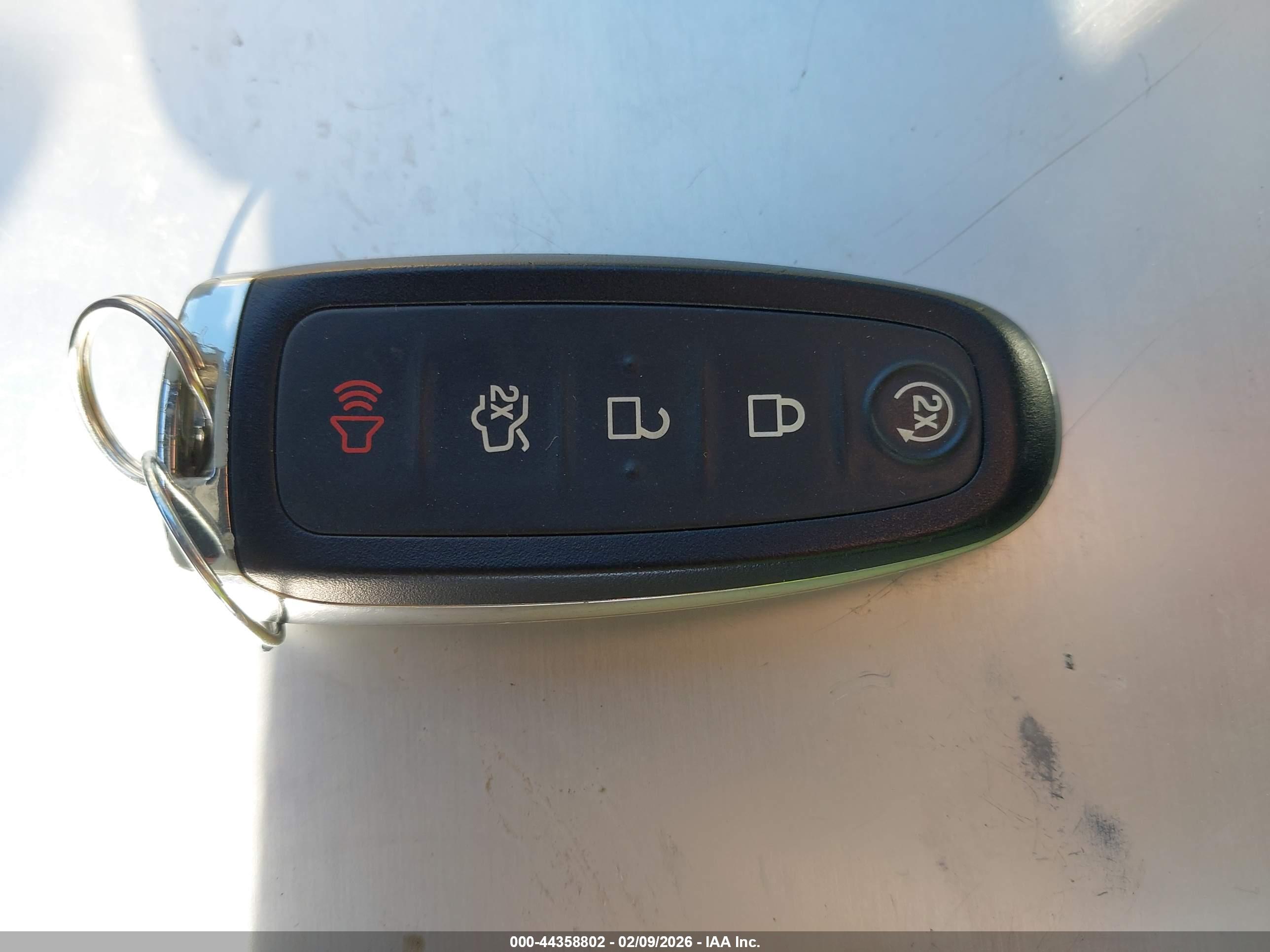 FORD ESCAPE image 11