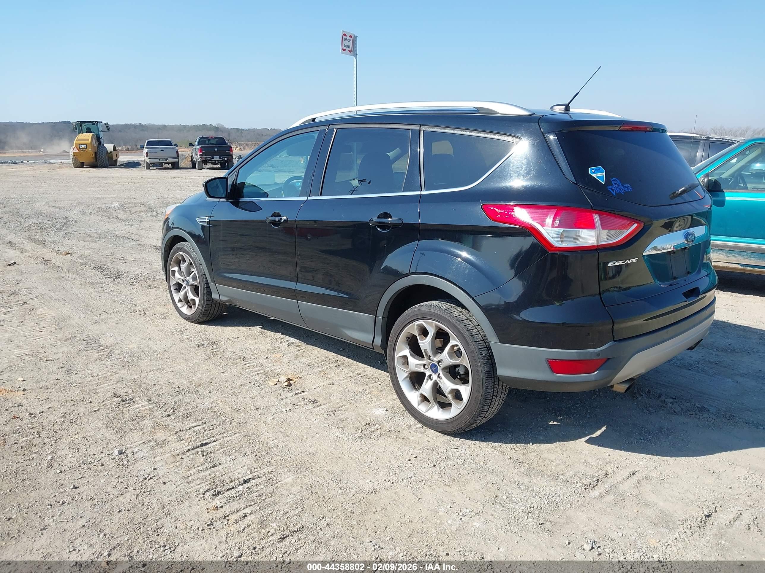 FORD ESCAPE image 3