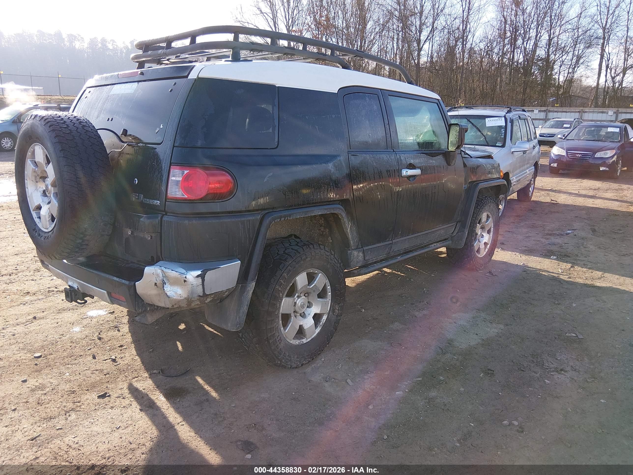 TOYOTA FJ image 4