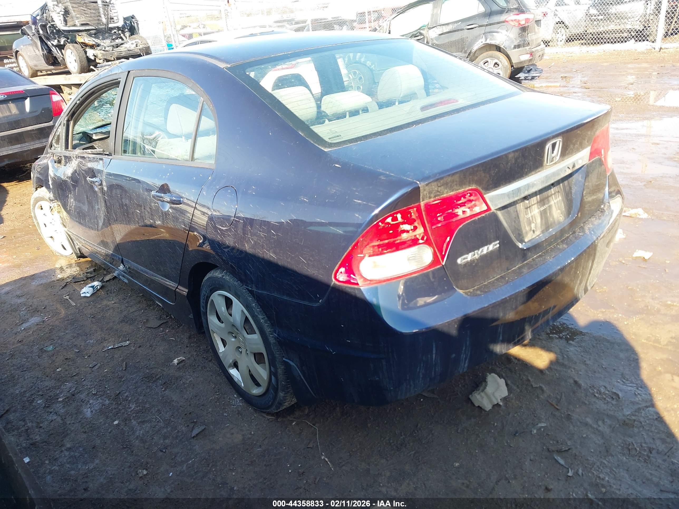 HONDA CIVIC image 3