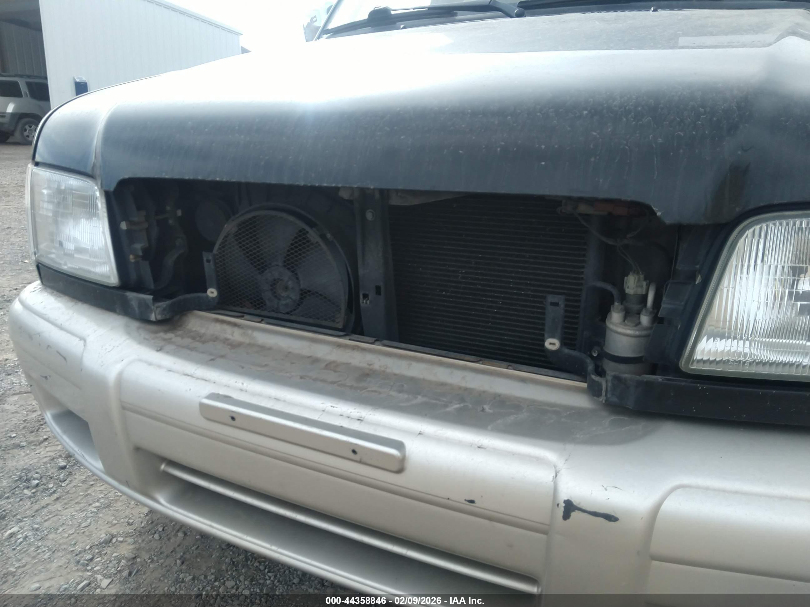 ISUZU TROOPER image 6