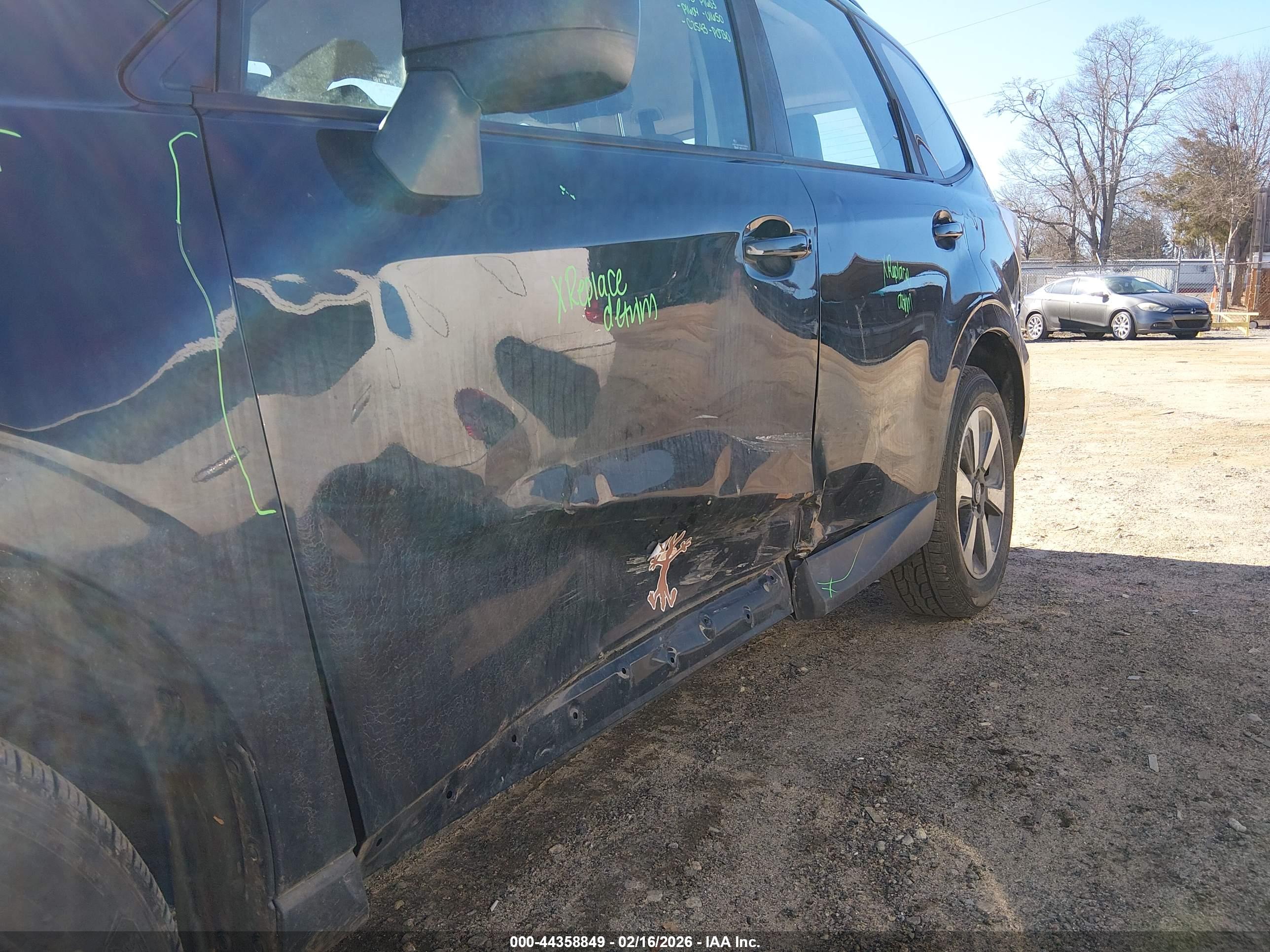 SUBARU FORESTER image 6
