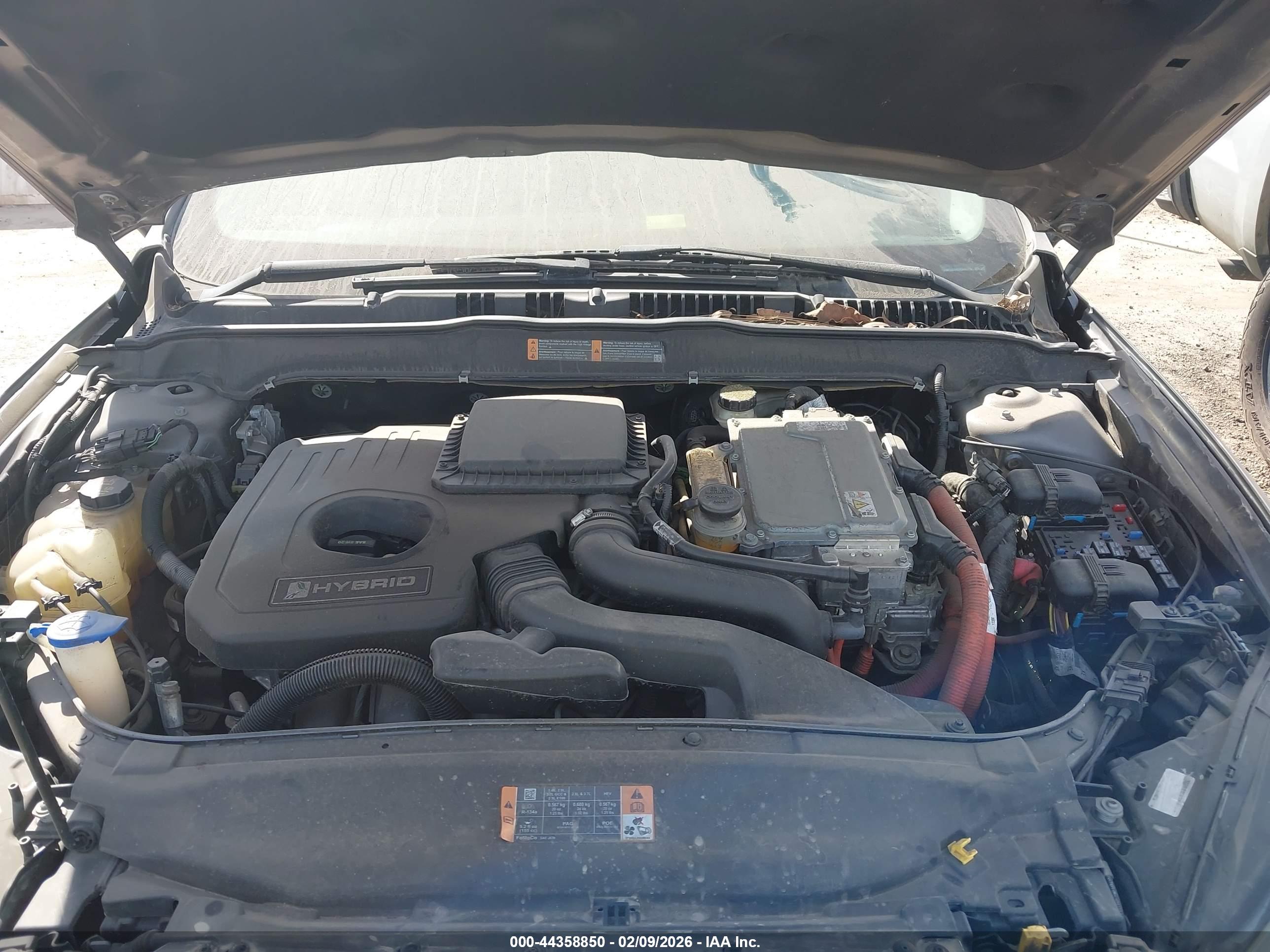 FORD FUSION image 10