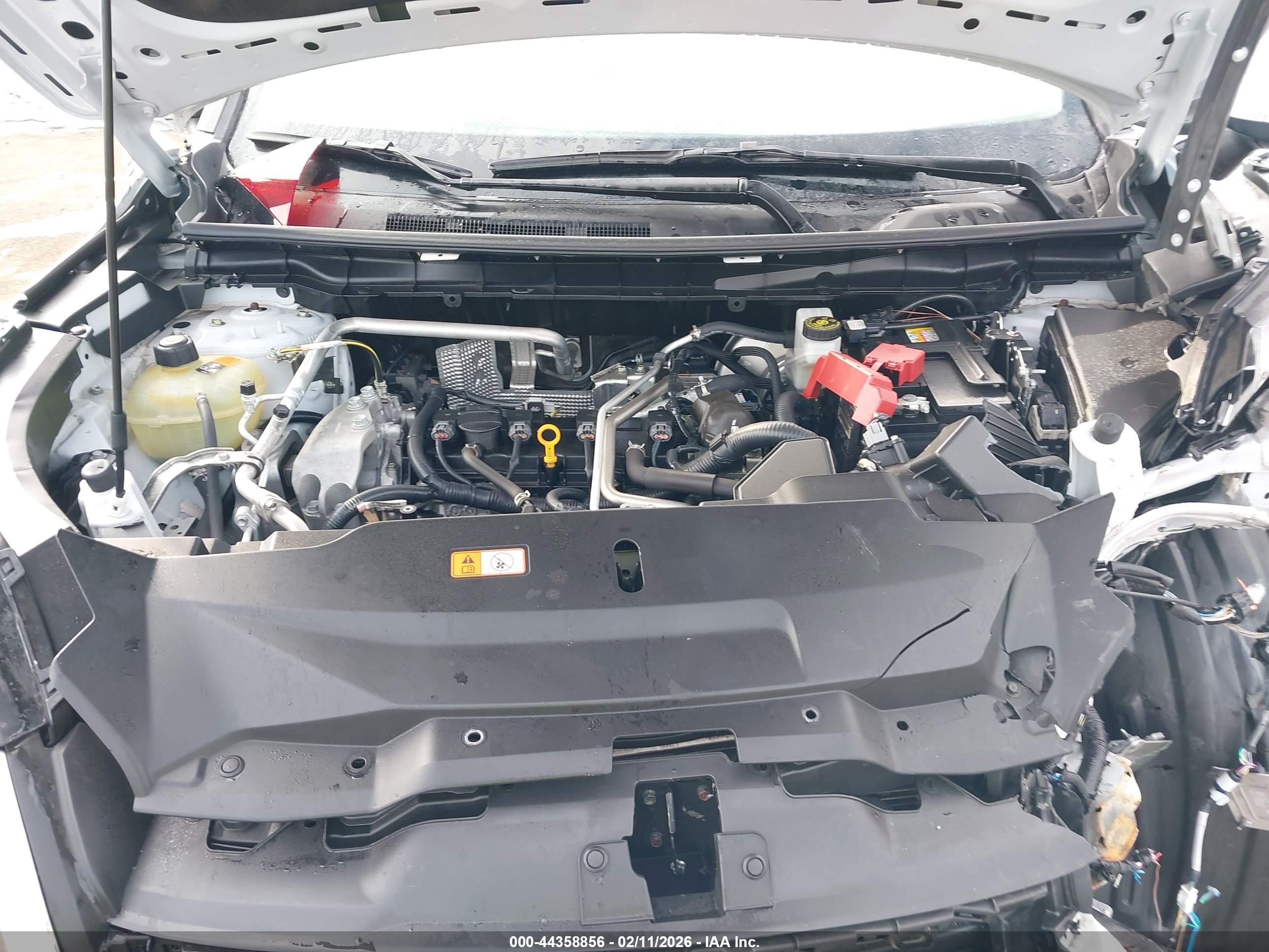 MITSUBISHI OUTLANDER image 10