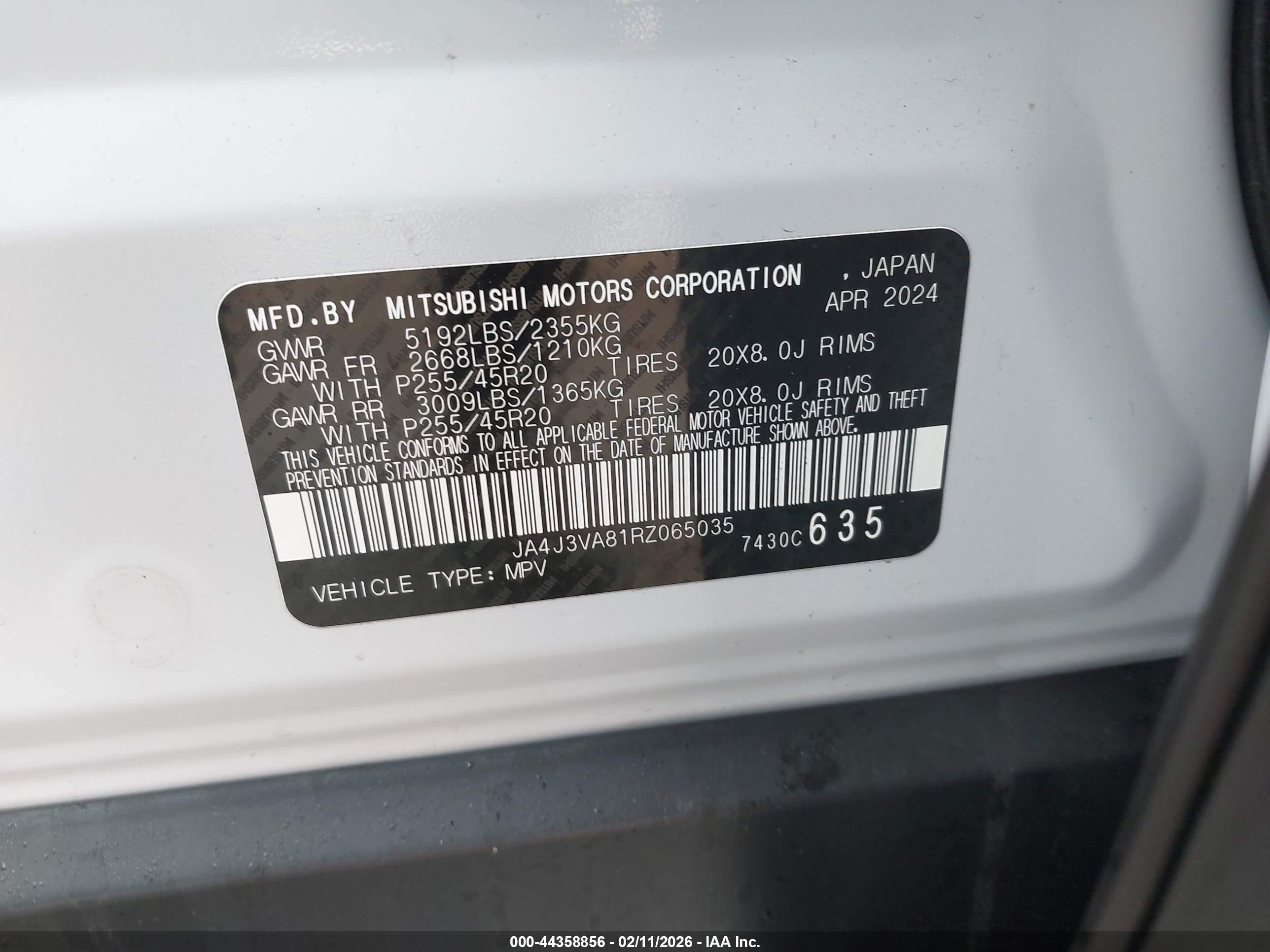 MITSUBISHI OUTLANDER image 9