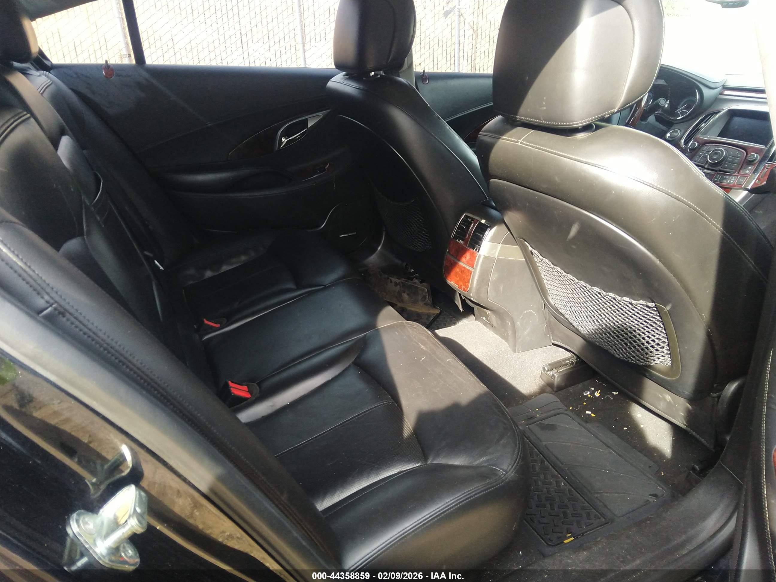 BUICK LACROSSE image 8