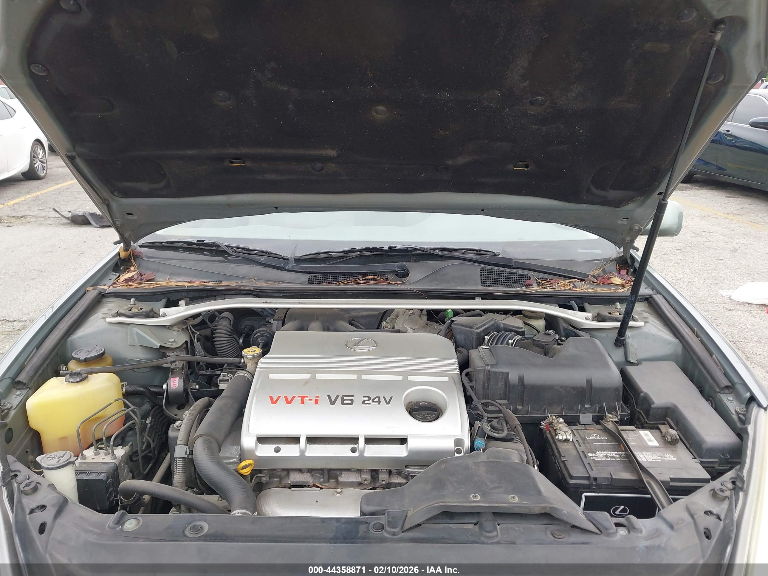 LEXUS ES image 10