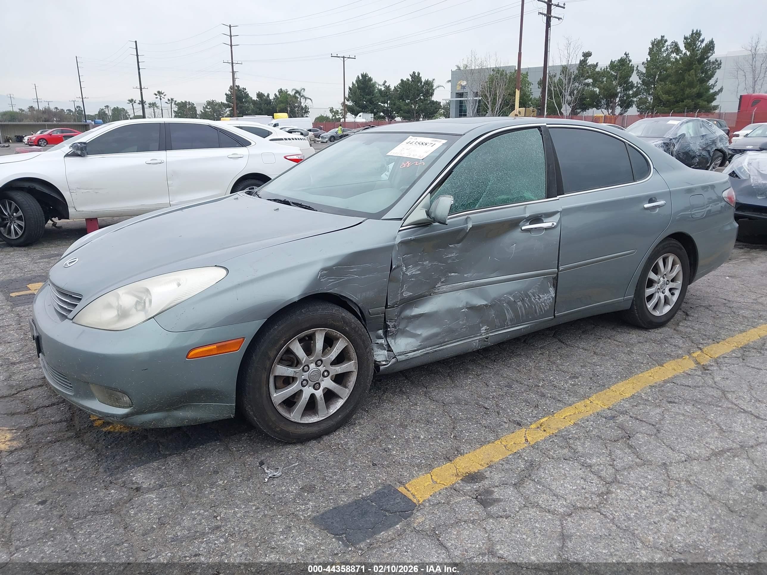 LEXUS ES image 2