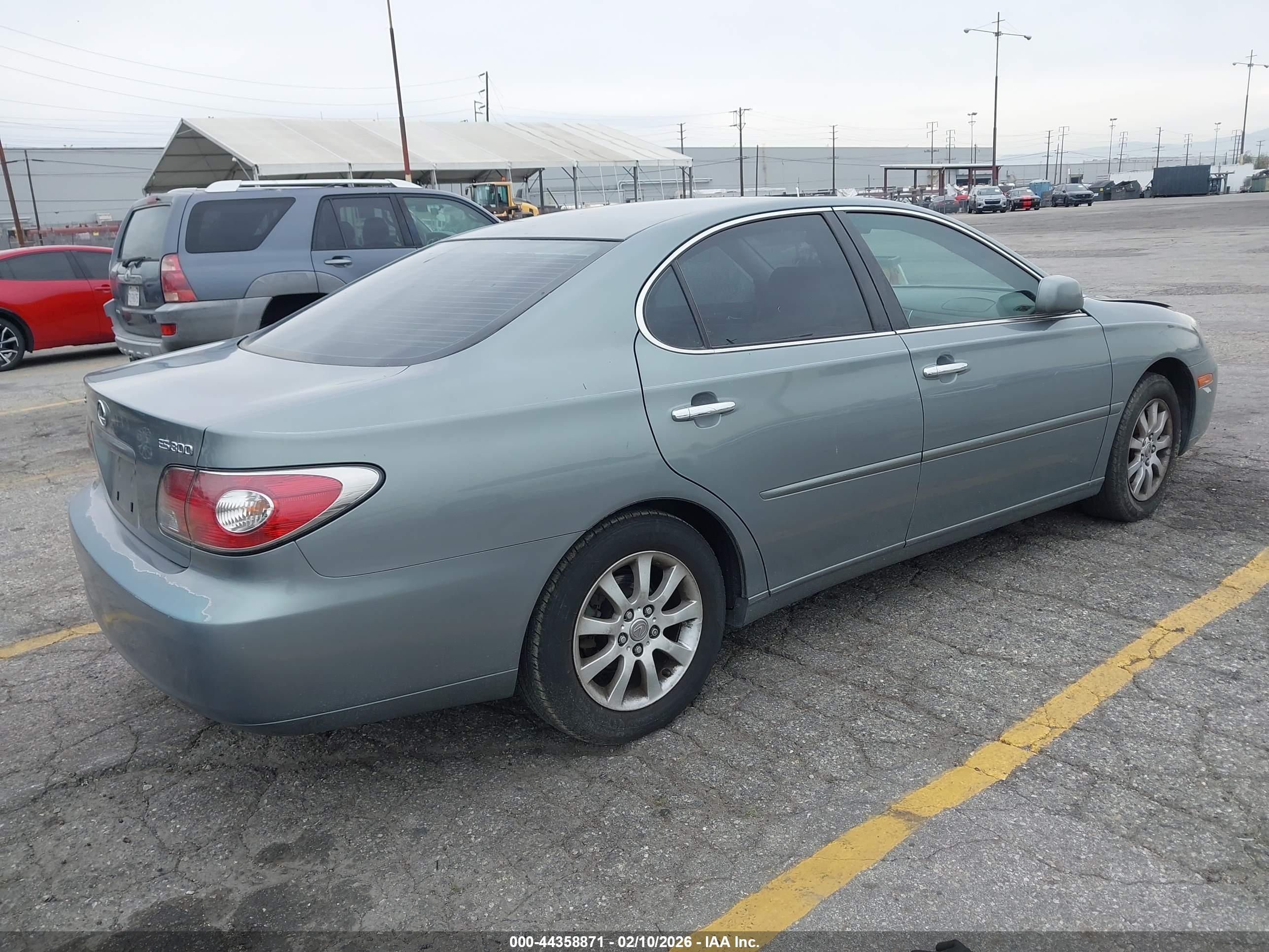 LEXUS ES image 4