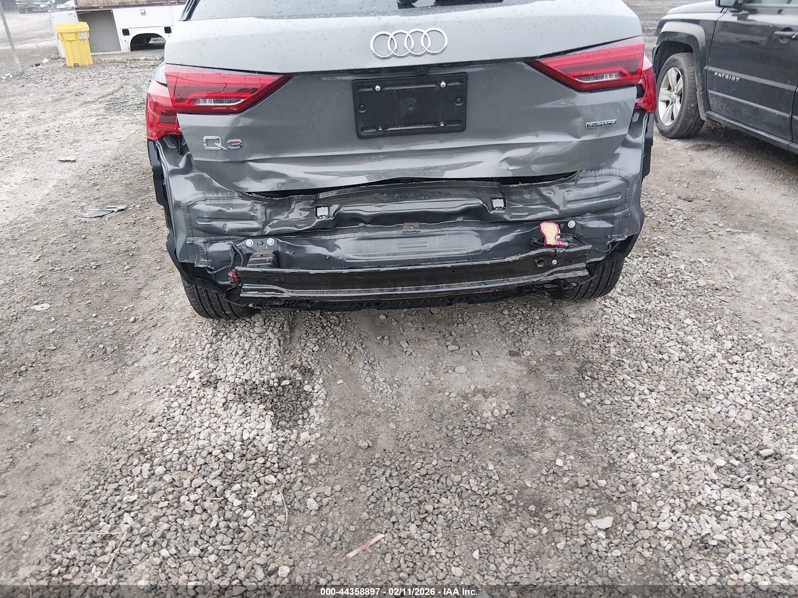 AUDI Q3 image 6